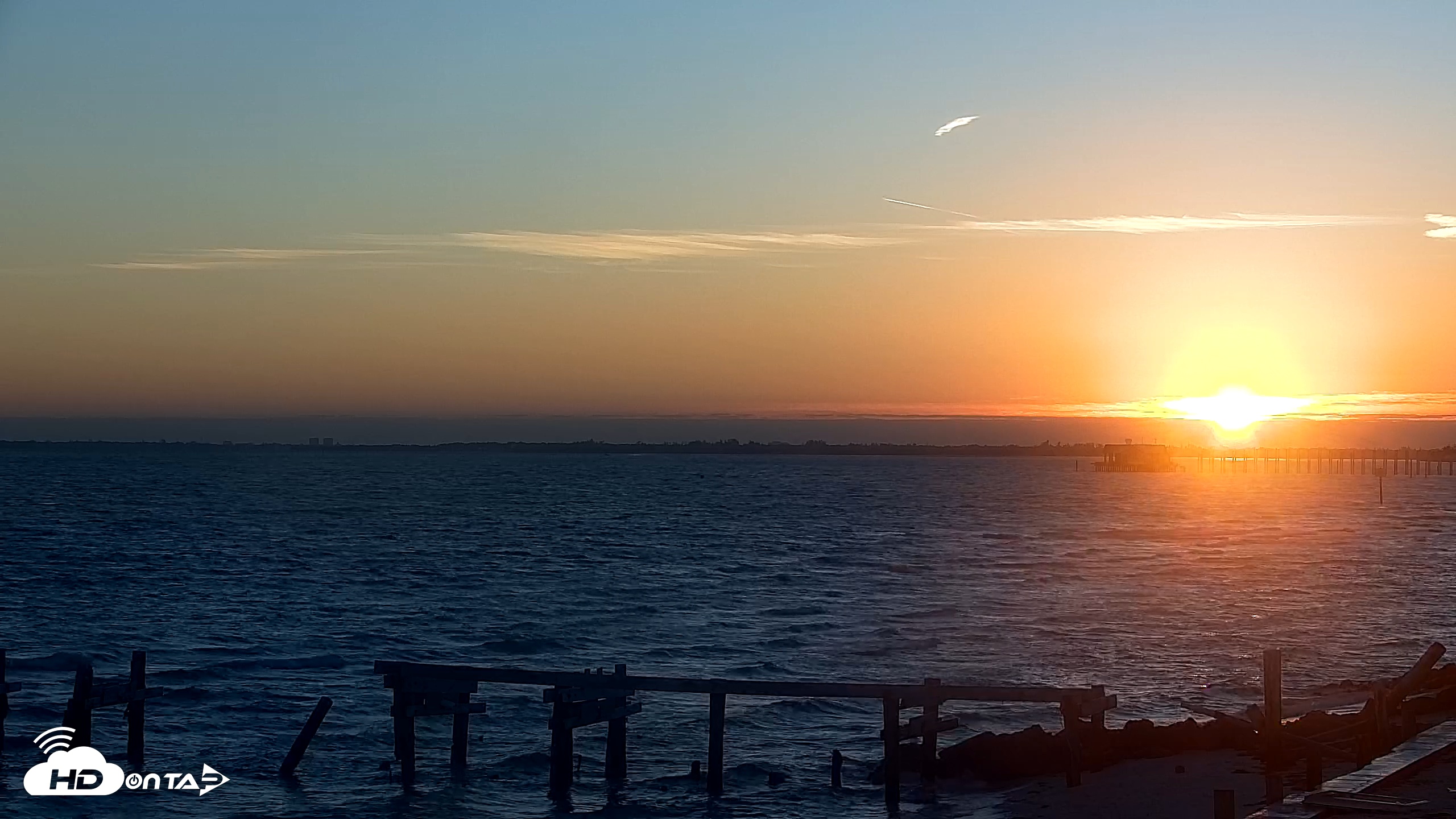 Snapshot of Anna Maria Island Florida Live Webcam taken Jan 17, 2026, 7:26am EST