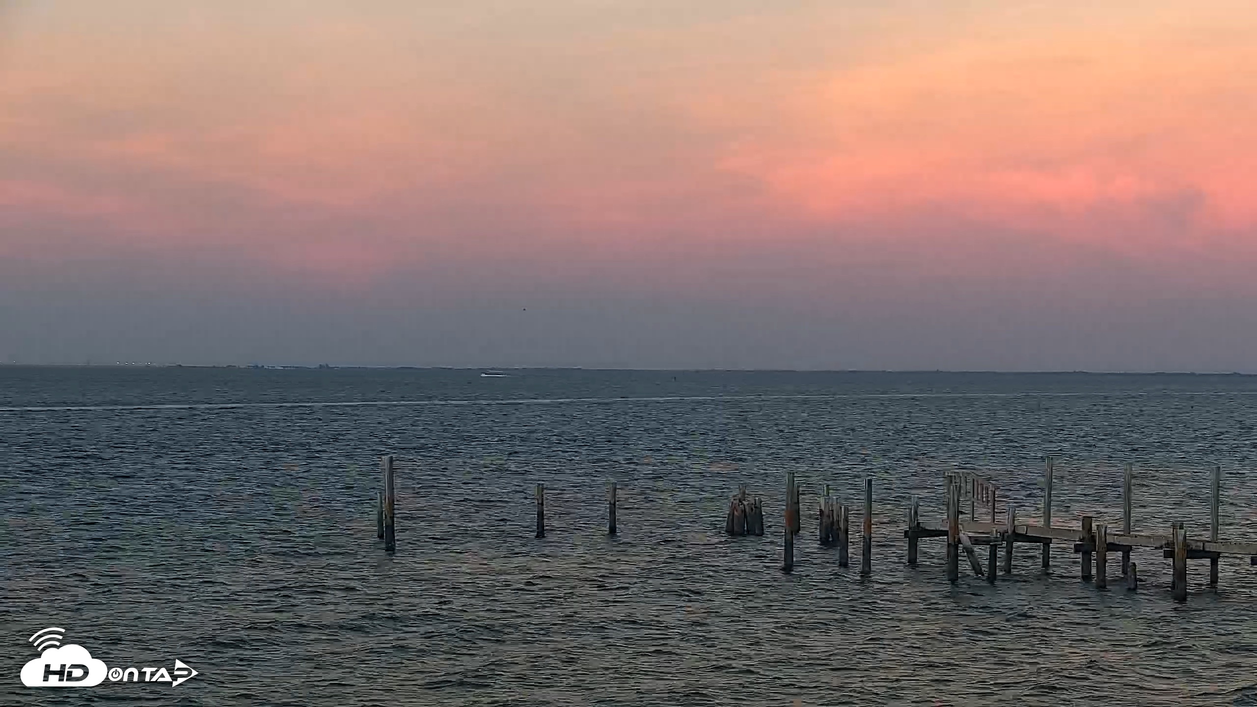 Snapshot of Anna Maria Island Florida Live Webcam taken Aug 12, 2026, 8:12pm EDT