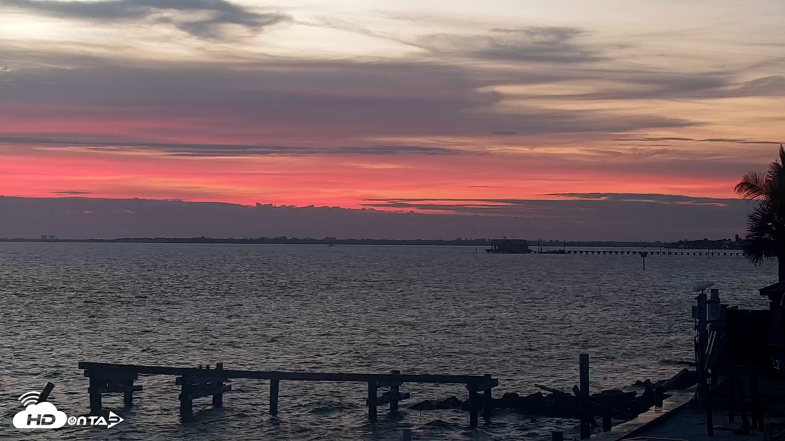 Snapshot of Anna Maria Island Florida Live Webcam taken Apr 19, 2026, 6:47am EDT