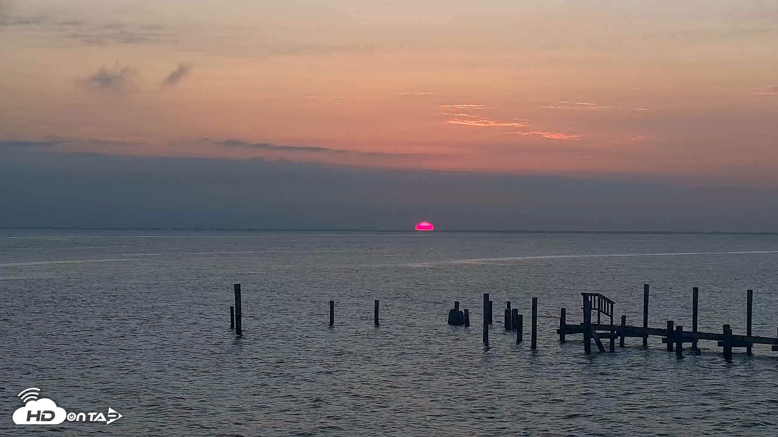 Snapshot of Anna Maria Island Florida Live Webcam taken May 8, 2026, 6:48am EDT