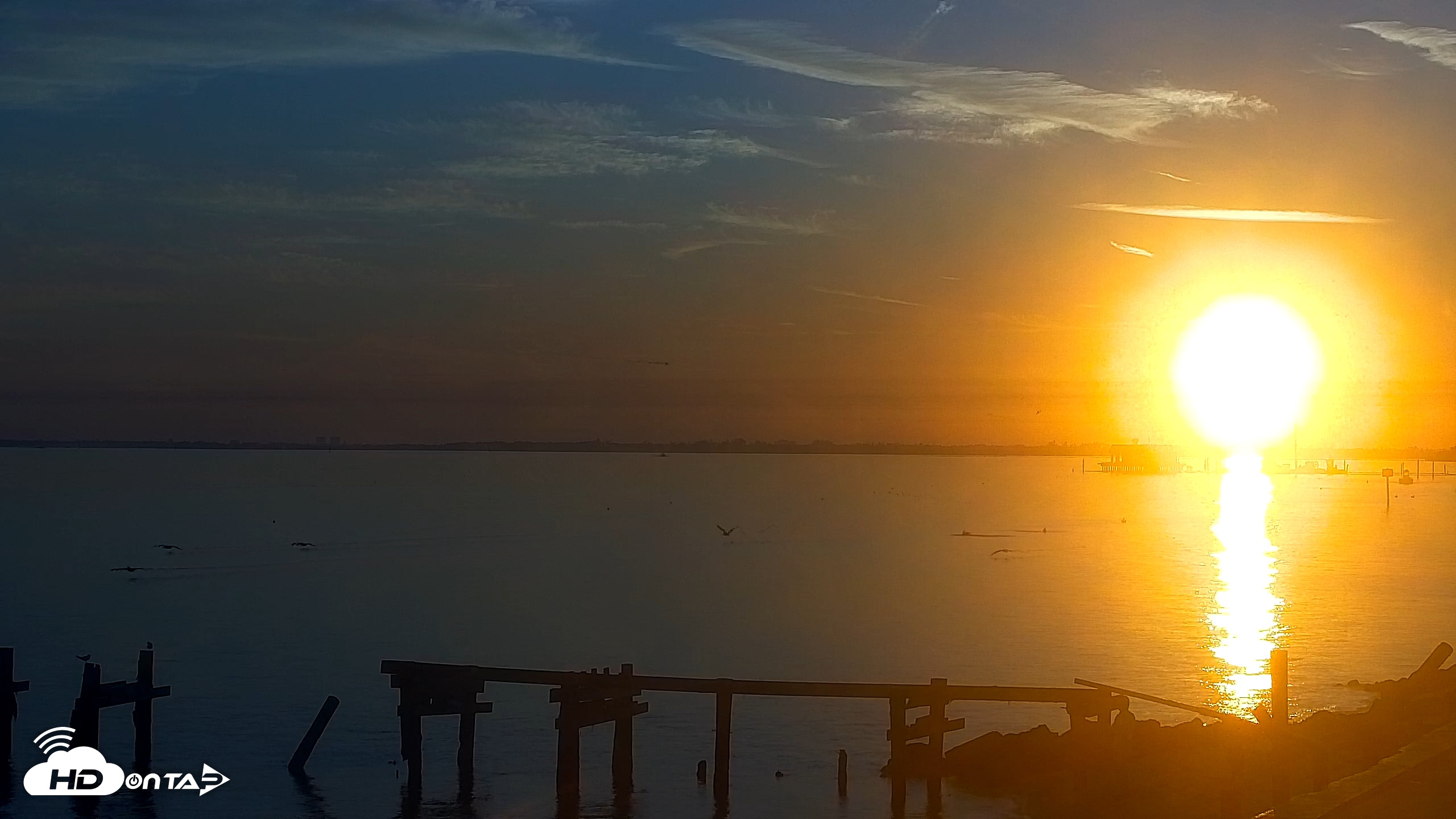 Snapshot of Anna Maria Island Florida Live Webcam taken Nov 22, 2025, 7:07am EST