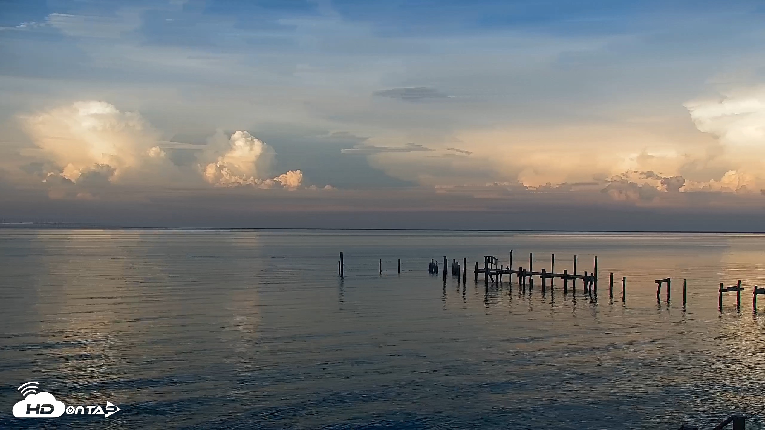 Snapshot of Anna Maria Island Florida Live Webcam taken Aug 26, 2026, 7:37pm EDT