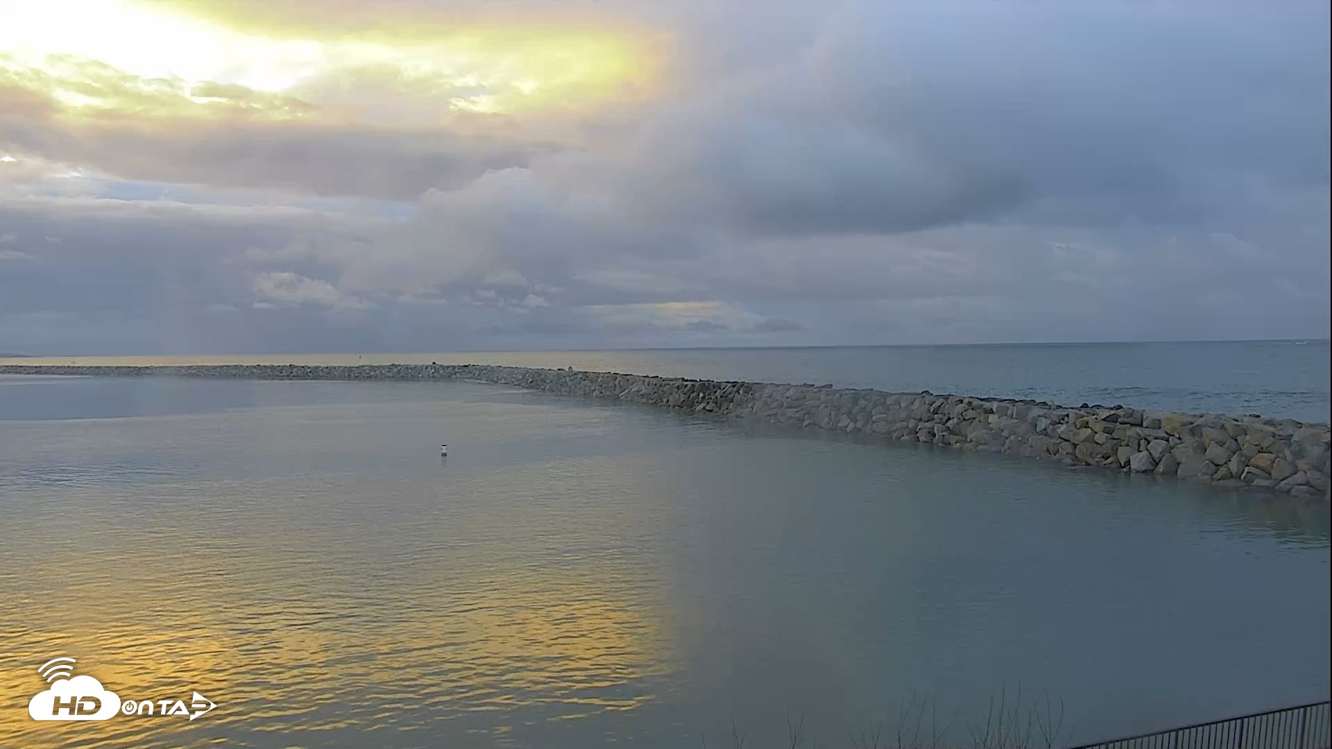 Snapshot of Dana Point Harbor Laguna Cliffs Resort Live Webcam taken Oct 23, 2026, 7:18am PDT