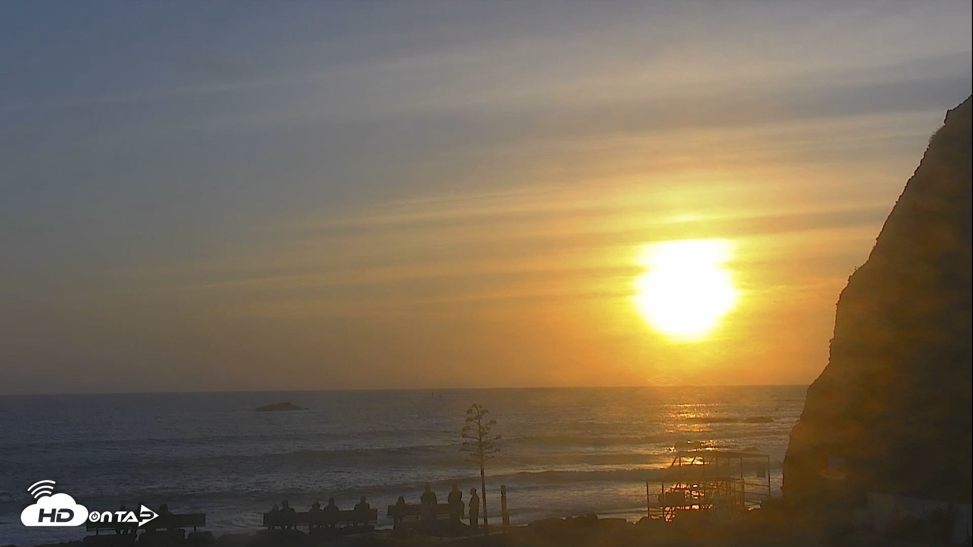 Snapshot of Dana Point Harbor Laguna Cliffs Resort Live Webcam taken Oct 25, 2025, 5:48pm PDT