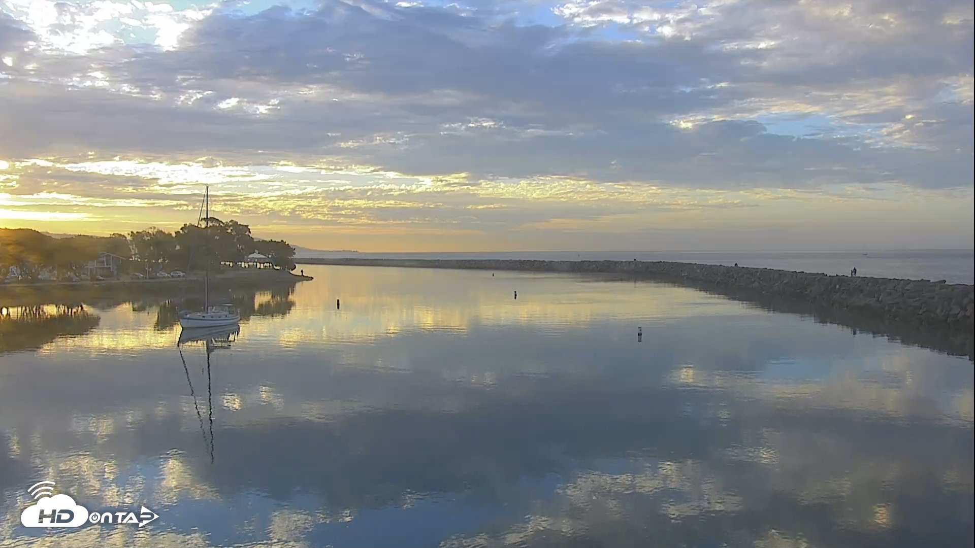 Snapshot of Dana Point Harbor Laguna Cliffs Resort Live Webcam taken Oct 10, 2025, 7:17am PDT