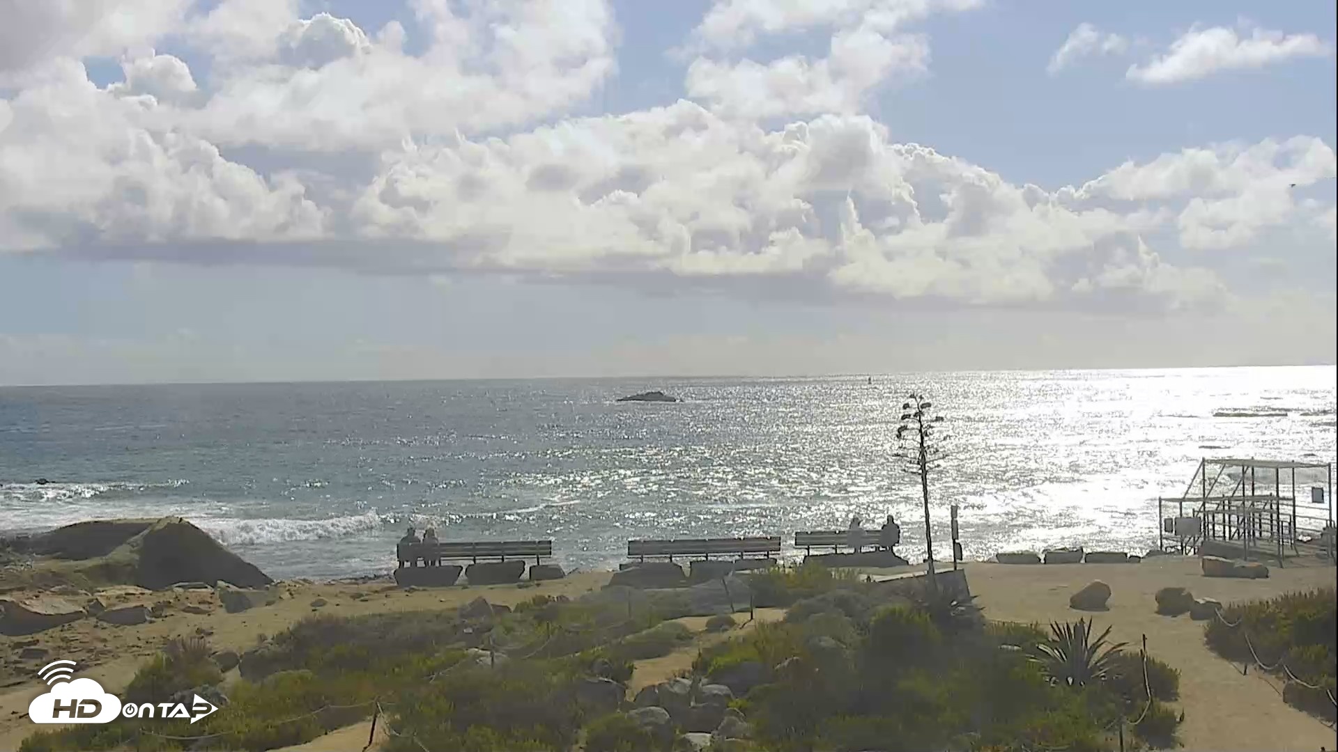 Snapshot of Dana Point Harbor Laguna Cliffs Resort Live Webcam taken Apr 13, 2026, 4:08pm PDT