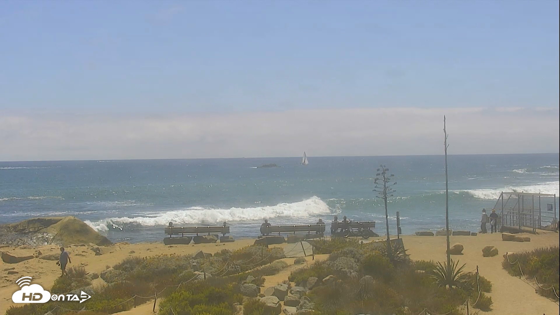 Snapshot of Dana Point Harbor Laguna Cliffs Resort Live Webcam taken Jun 18, 2026, 2:14pm PDT