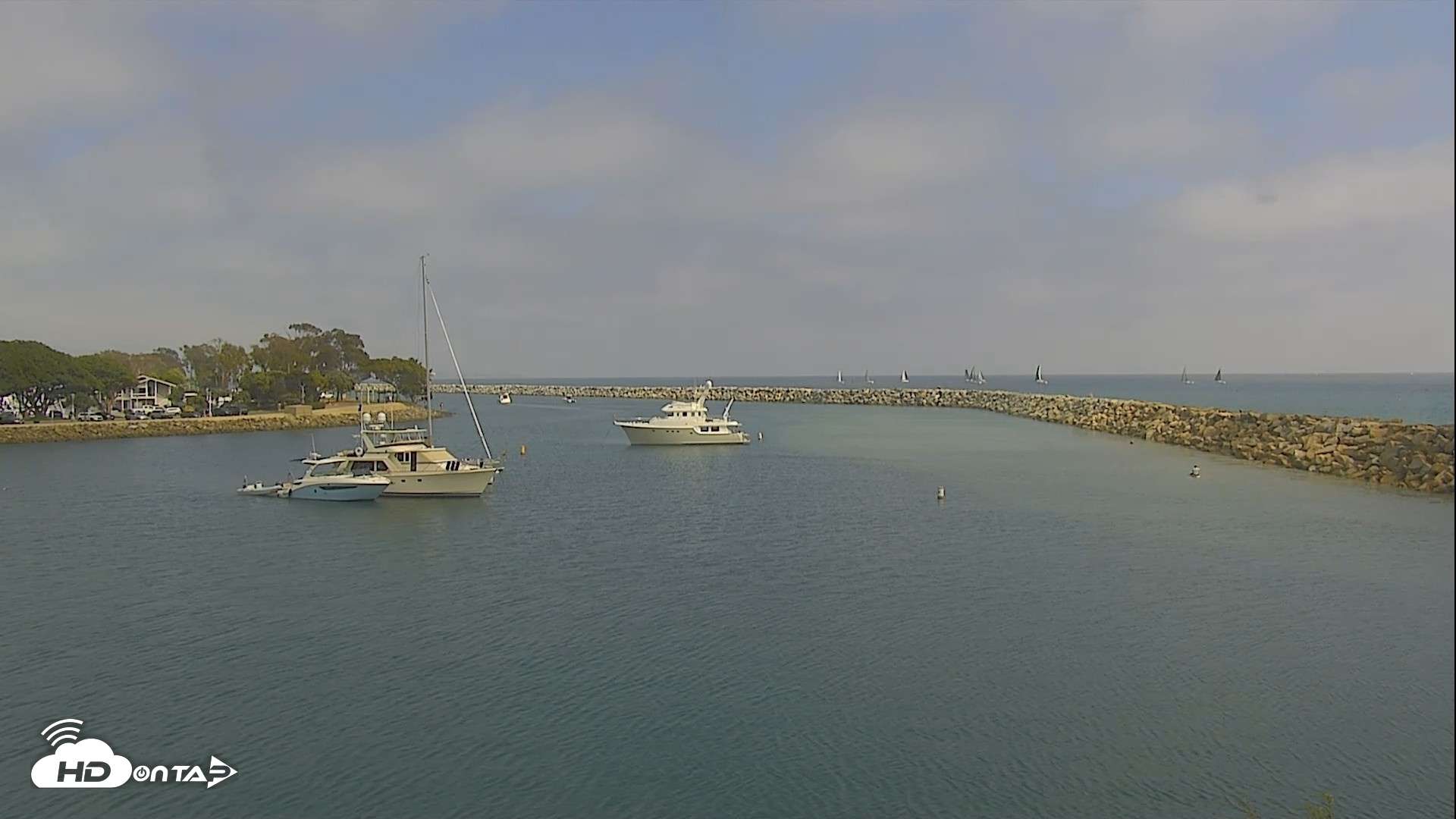 Snapshot of Dana Point Harbor Laguna Cliffs Resort Live Webcam taken May 21, 2026, 3:08pm PDT