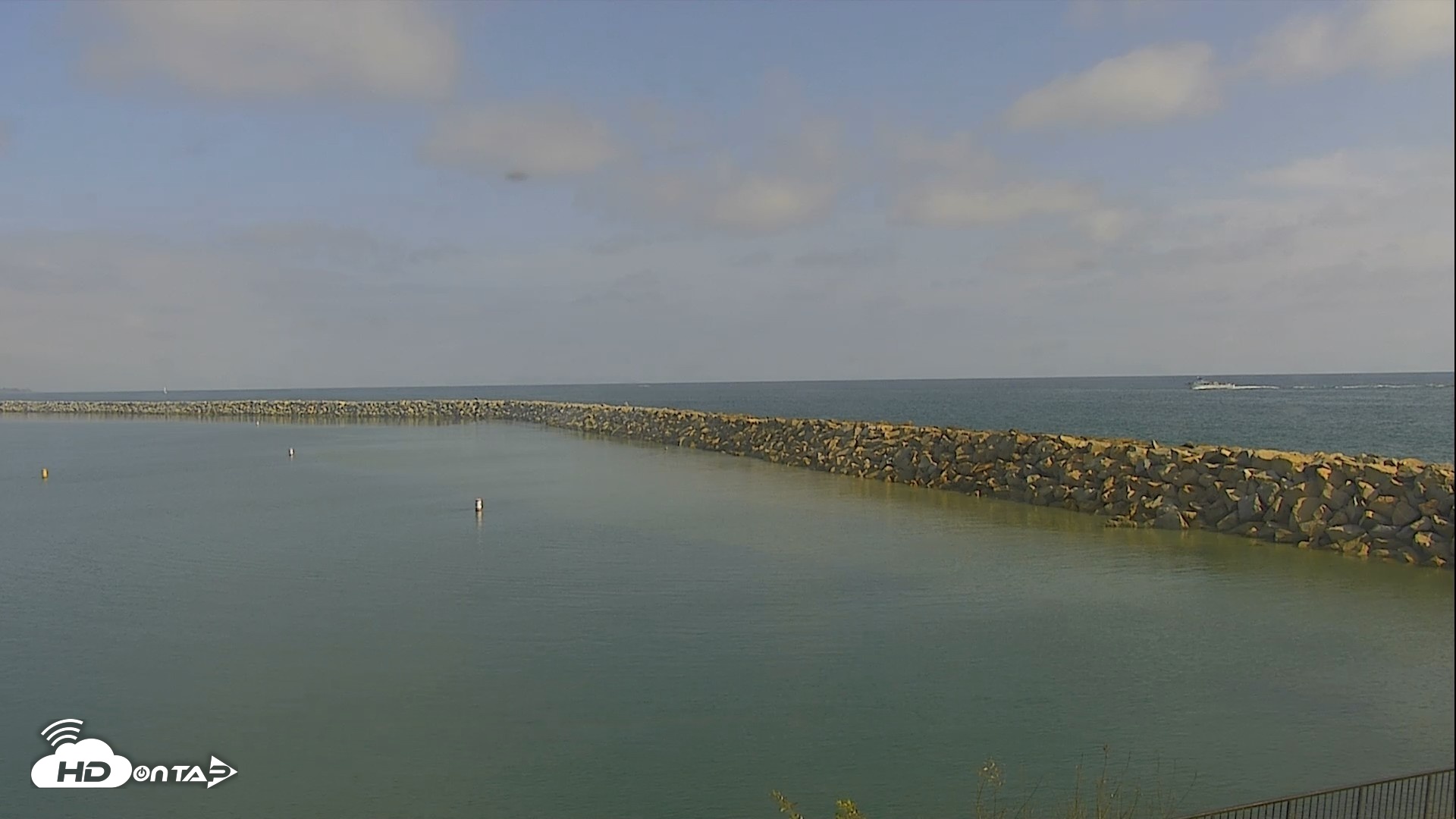 Snapshot of Dana Point Harbor Laguna Cliffs Resort Live Webcam taken May 12, 2026, 4:37pm PDT