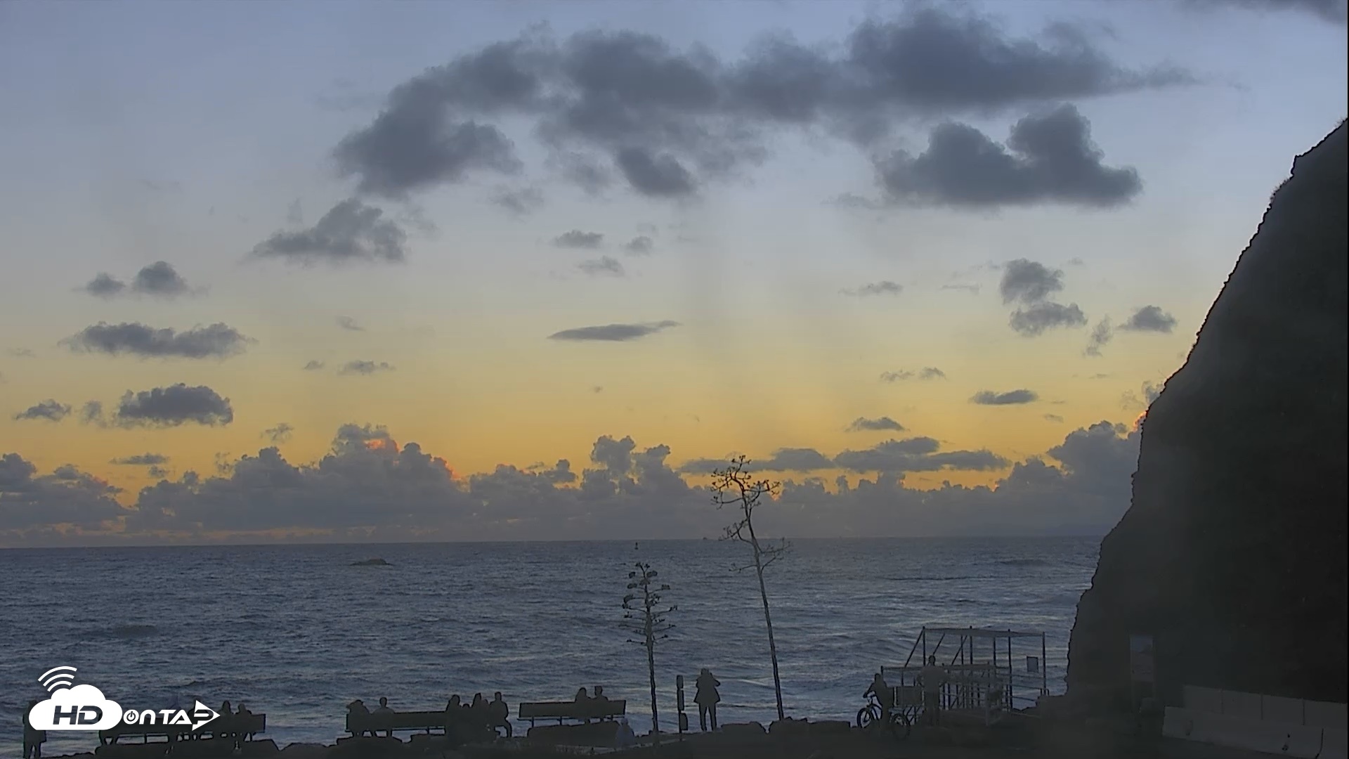 Snapshot of Dana Point Harbor Laguna Cliffs Resort Live Webcam taken Oct 22, 2026, 6:09pm PDT