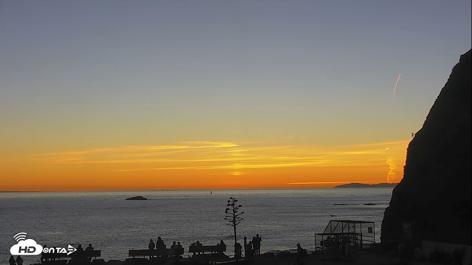 Snapshot of Dana Point Harbor Laguna Cliffs Resort Live Webcam taken Jan 11, 2026, 5:15pm PST