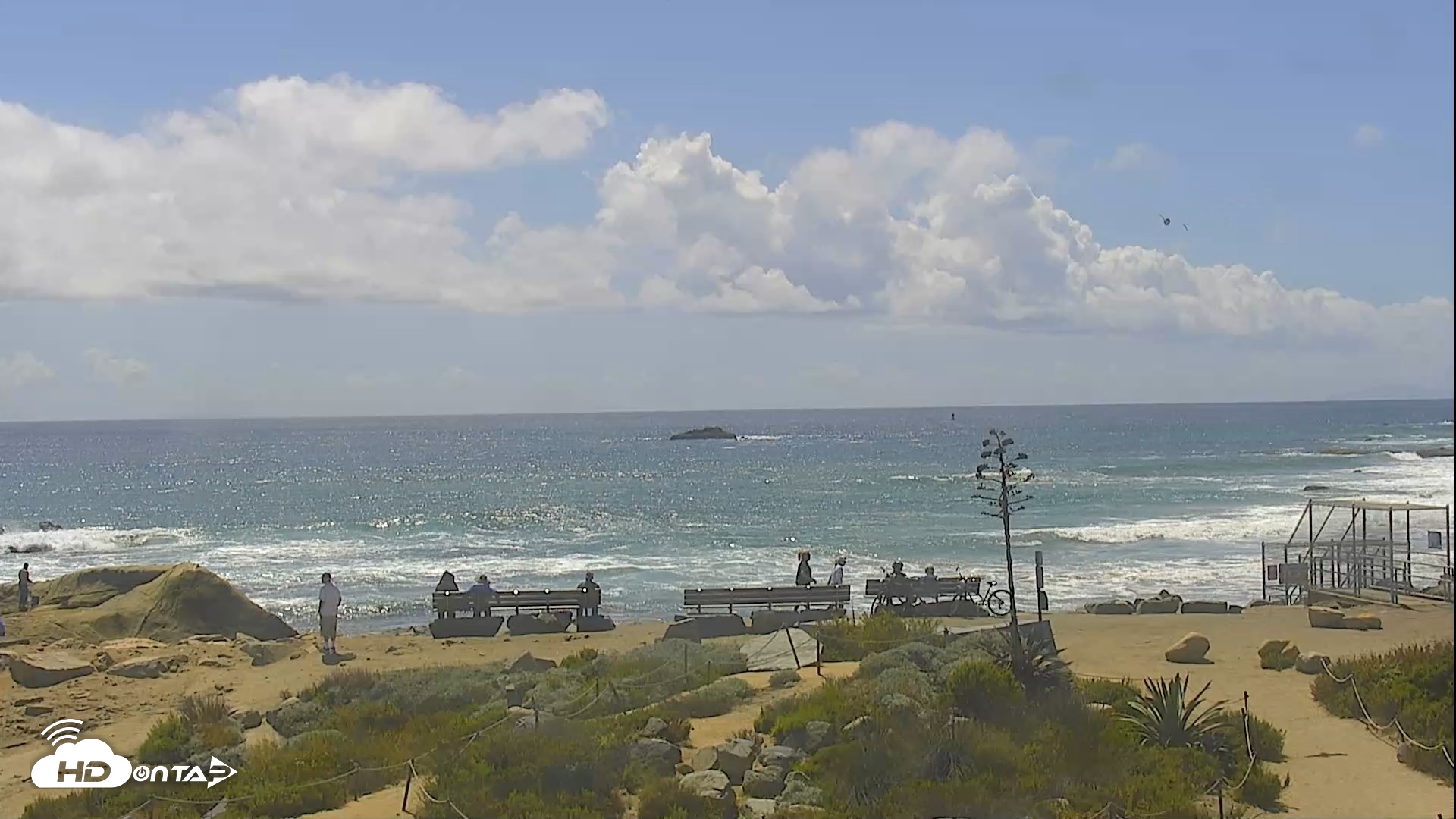 Snapshot of Dana Point Harbor Laguna Cliffs Resort Live Webcam taken Apr 13, 2026, 2:17pm PDT