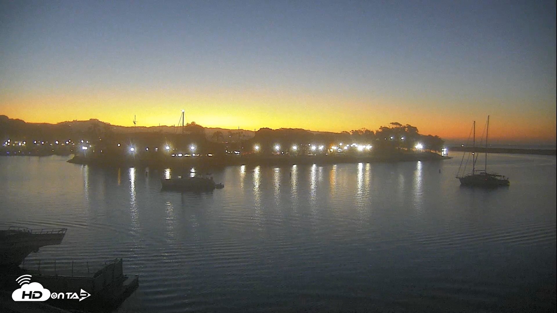 Snapshot of Dana Point Harbor Laguna Cliffs Resort Live Webcam taken Oct 2, 2026, 6:14am PDT