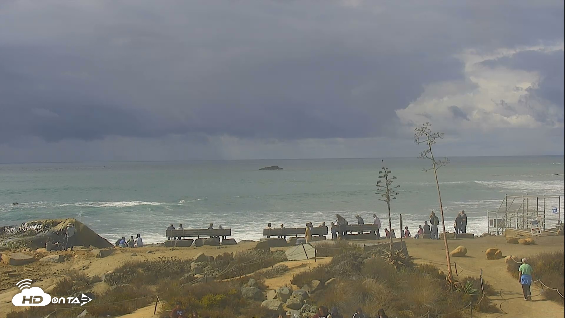 Snapshot of Dana Point Harbor Laguna Cliffs Resort Live Webcam taken Oct 23, 2026, 11:50am PDT