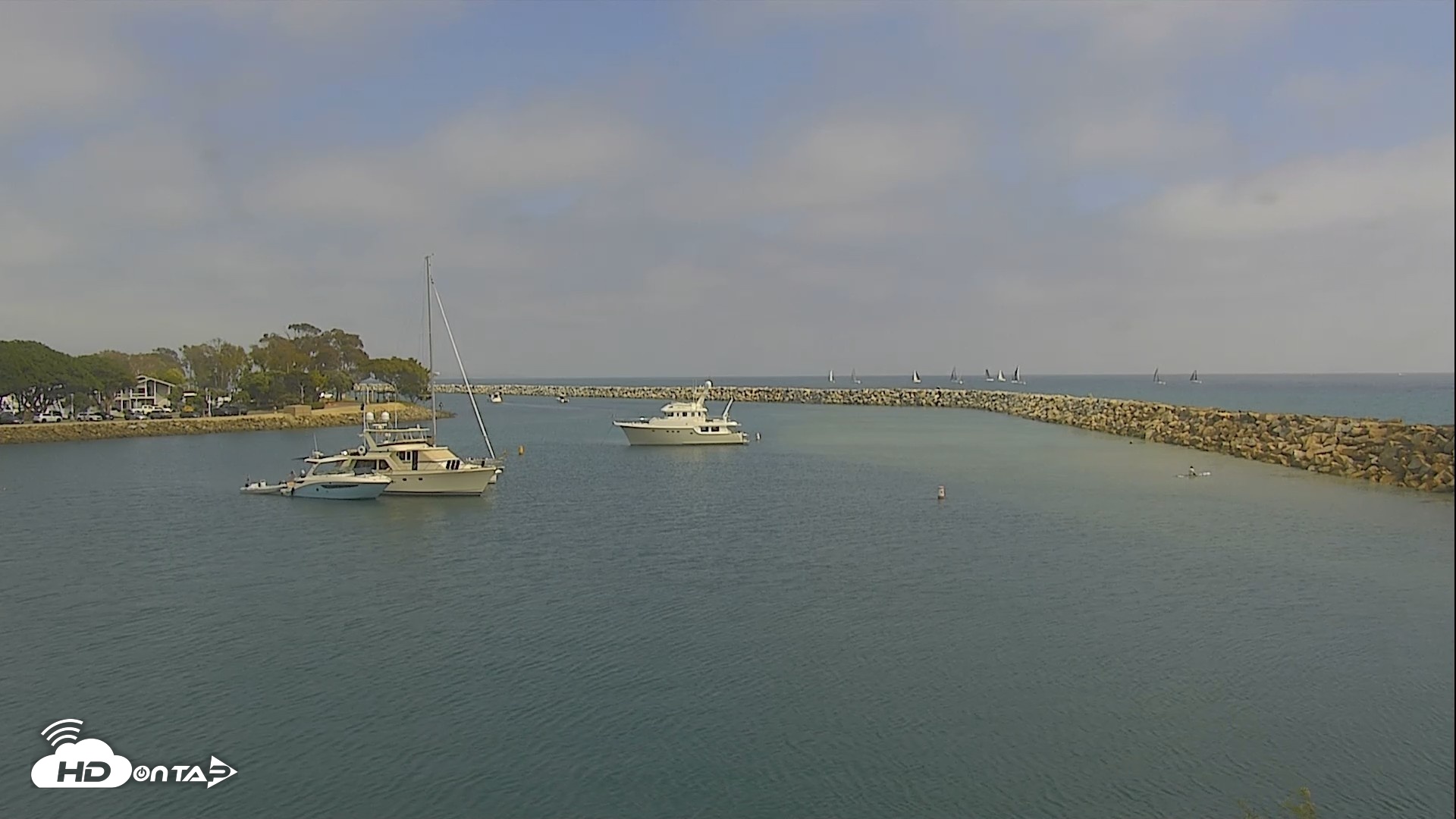 Snapshot of Dana Point Harbor Laguna Cliffs Resort Live Webcam taken May 21, 2026, 3:08pm PDT