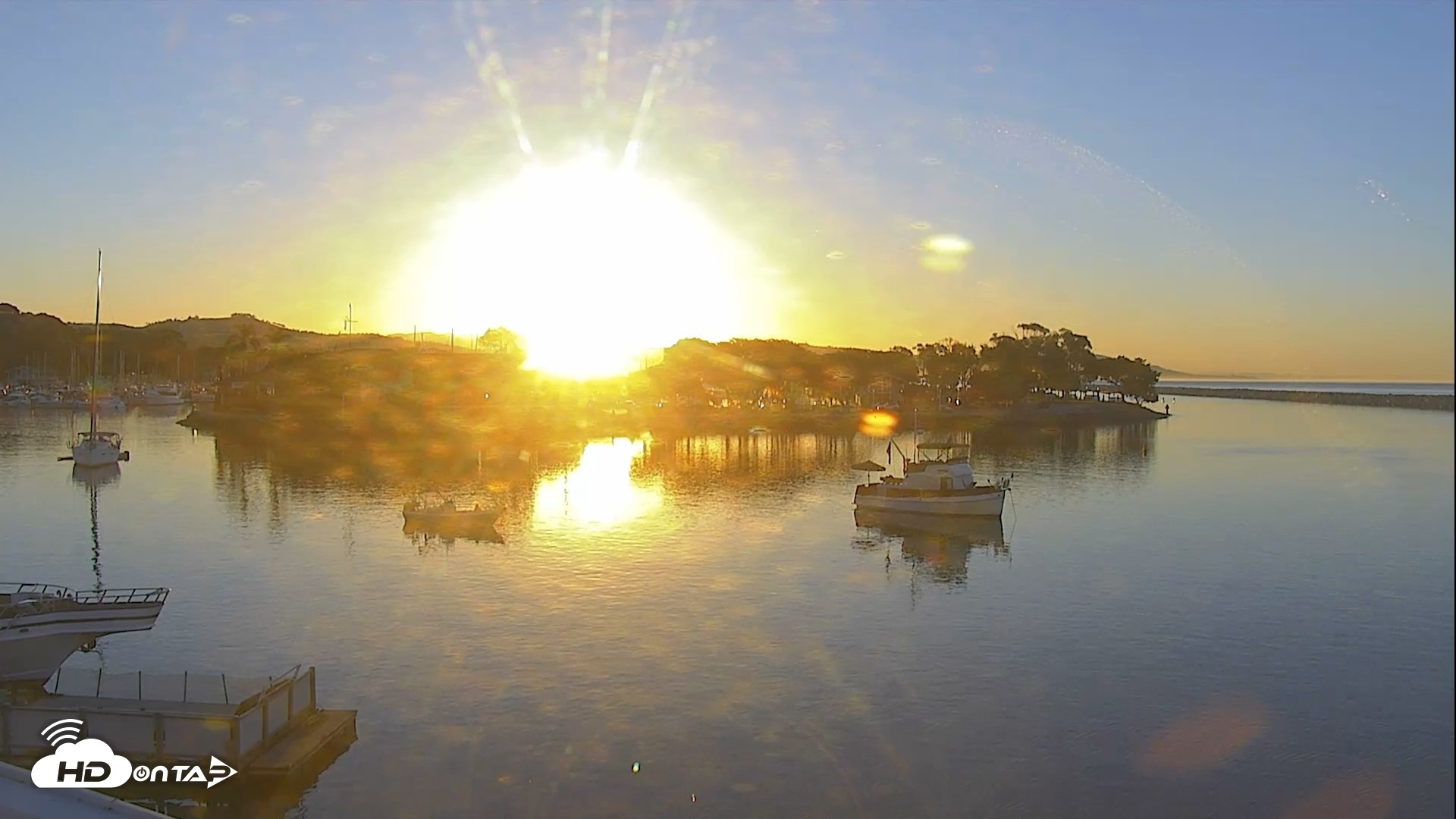 Snapshot of Dana Point Harbor Laguna Cliffs Resort Live Webcam taken Oct 5, 2026, 7:07am PDT