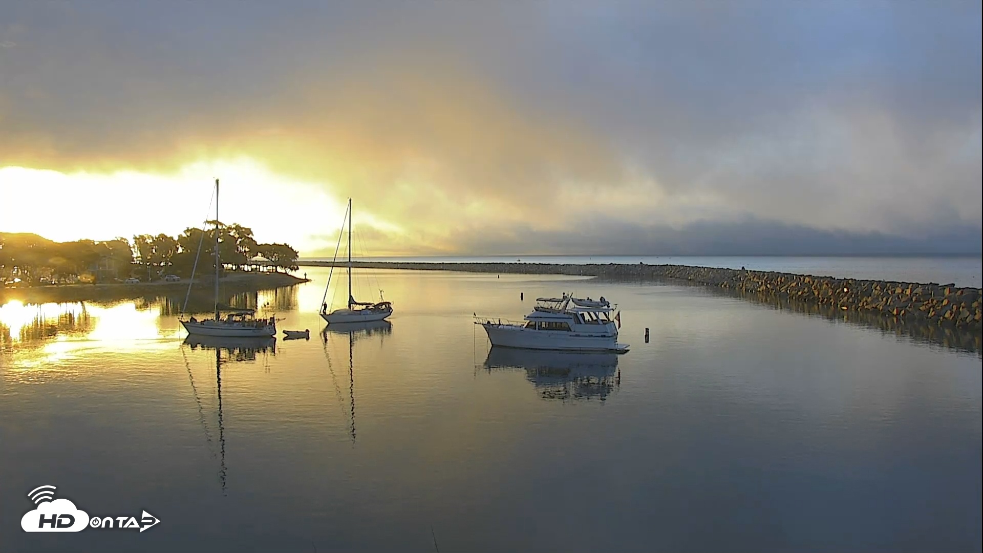 Snapshot of Dana Point Harbor Laguna Cliffs Resort Live Webcam taken Oct 21, 2025, 7:26am PDT