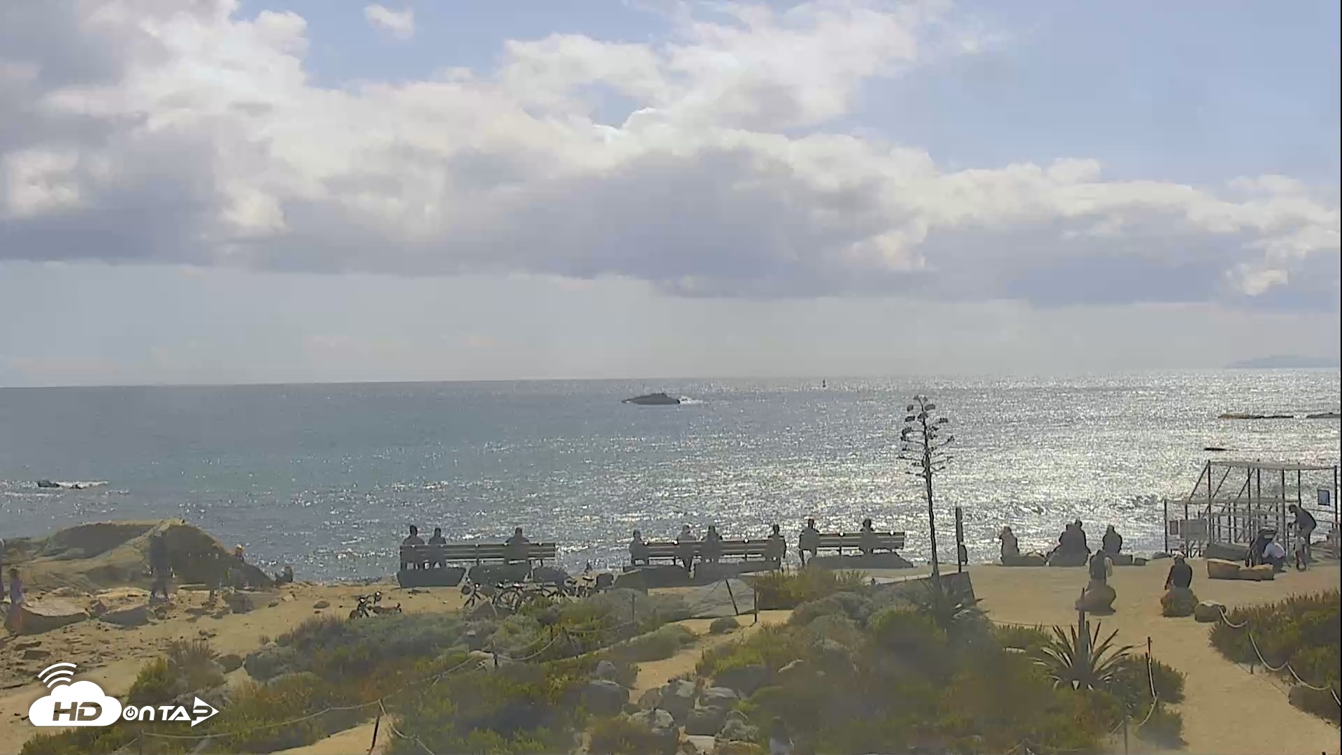Snapshot of Dana Point Harbor Laguna Cliffs Resort Live Webcam taken Apr 26, 2026, 3:26pm PDT
