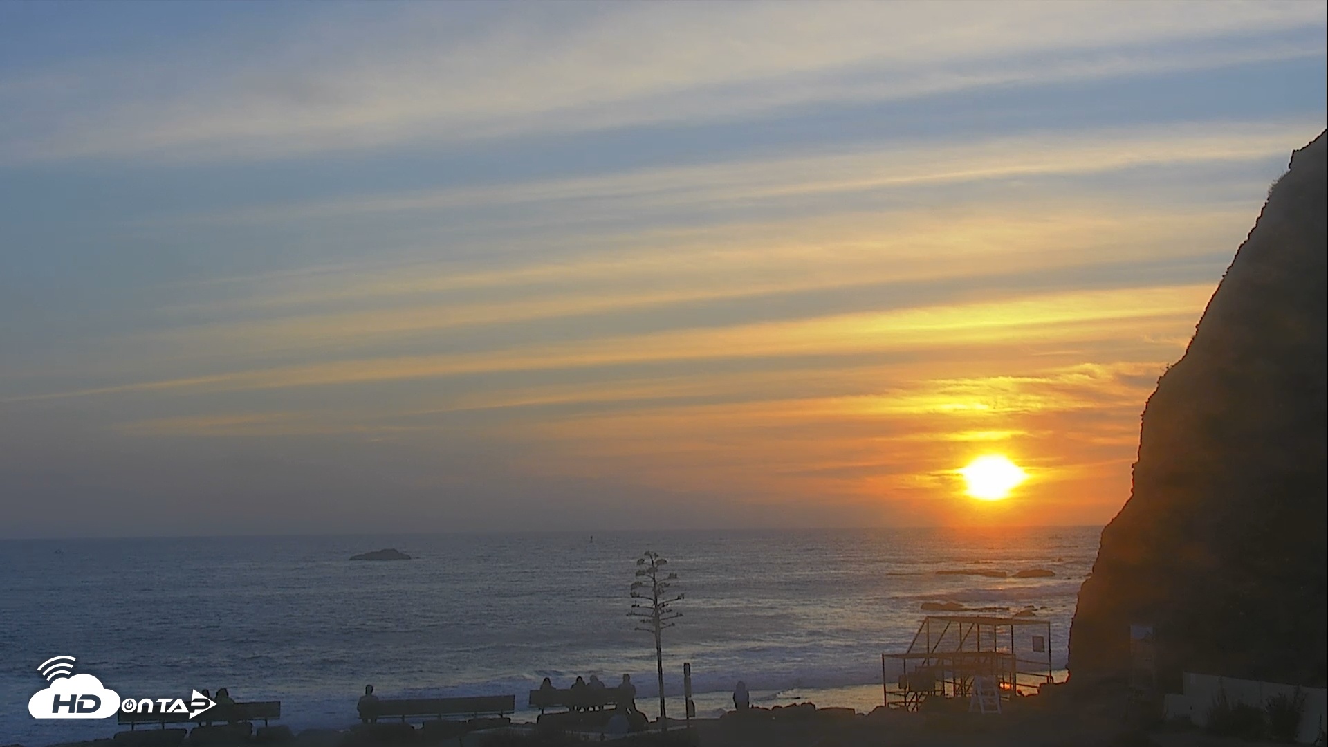 Snapshot of Dana Point Harbor Laguna Cliffs Resort Live Webcam taken Oct 25, 2025, 5:57pm PDT