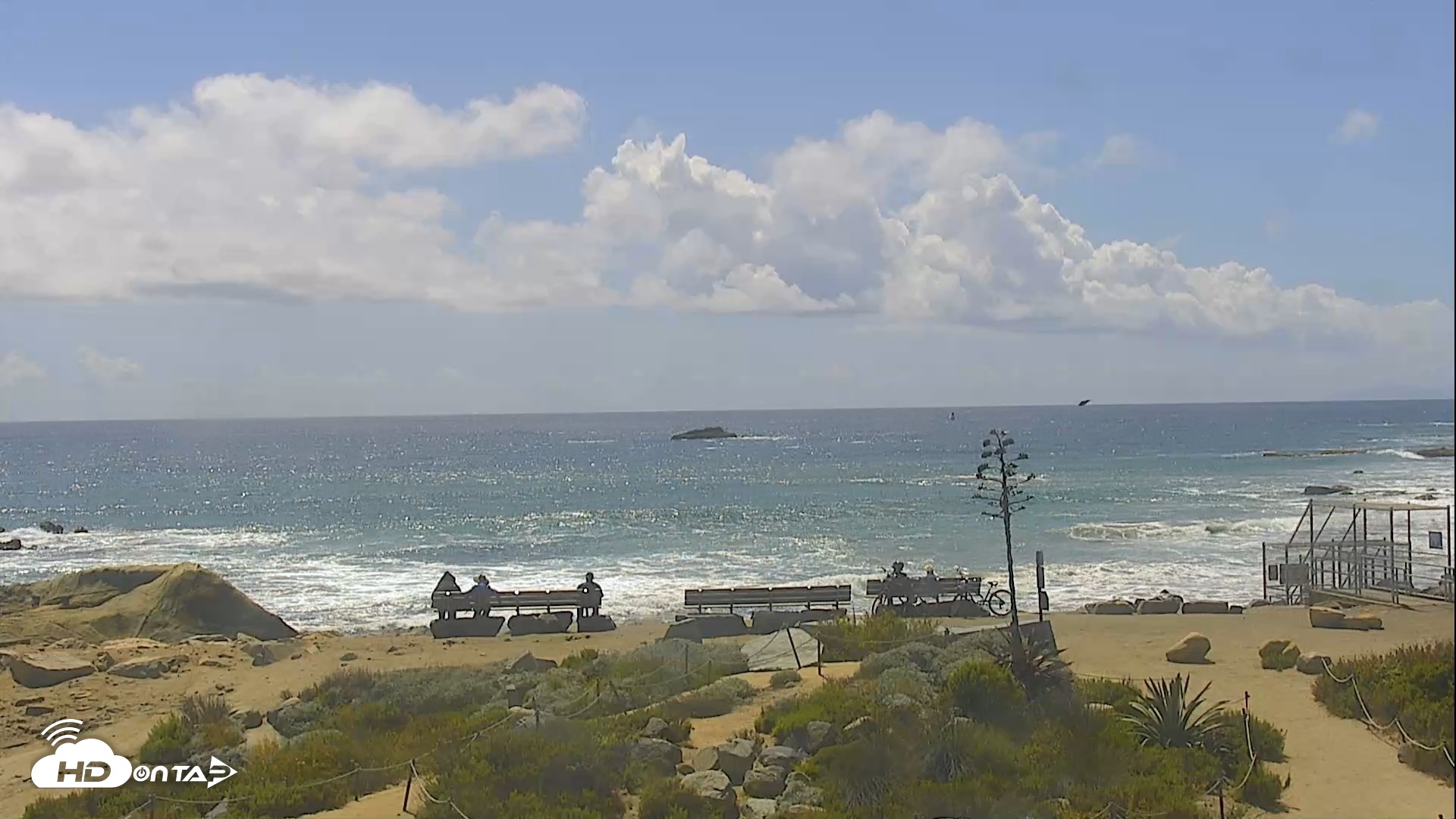 Snapshot of Dana Point Harbor Laguna Cliffs Resort Live Webcam taken Apr 13, 2026, 2:18pm PDT