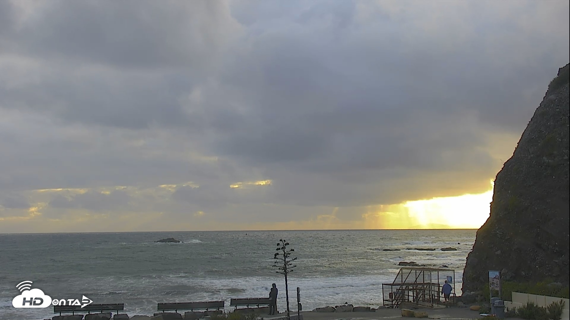 Snapshot of Dana Point Harbor Laguna Cliffs Resort Live Webcam taken Feb 19, 2026, 5:02pm PST