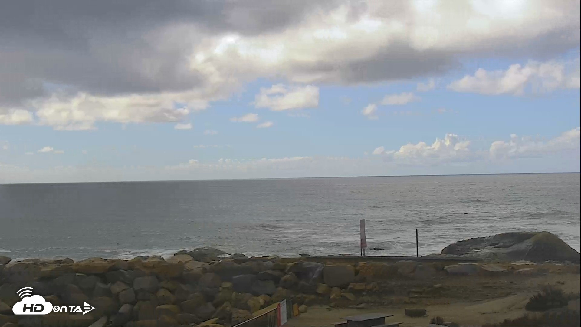 Snapshot of Dana Point Harbor Laguna Cliffs Resort Live Webcam taken Oct 22, 2026, 11:40am PDT