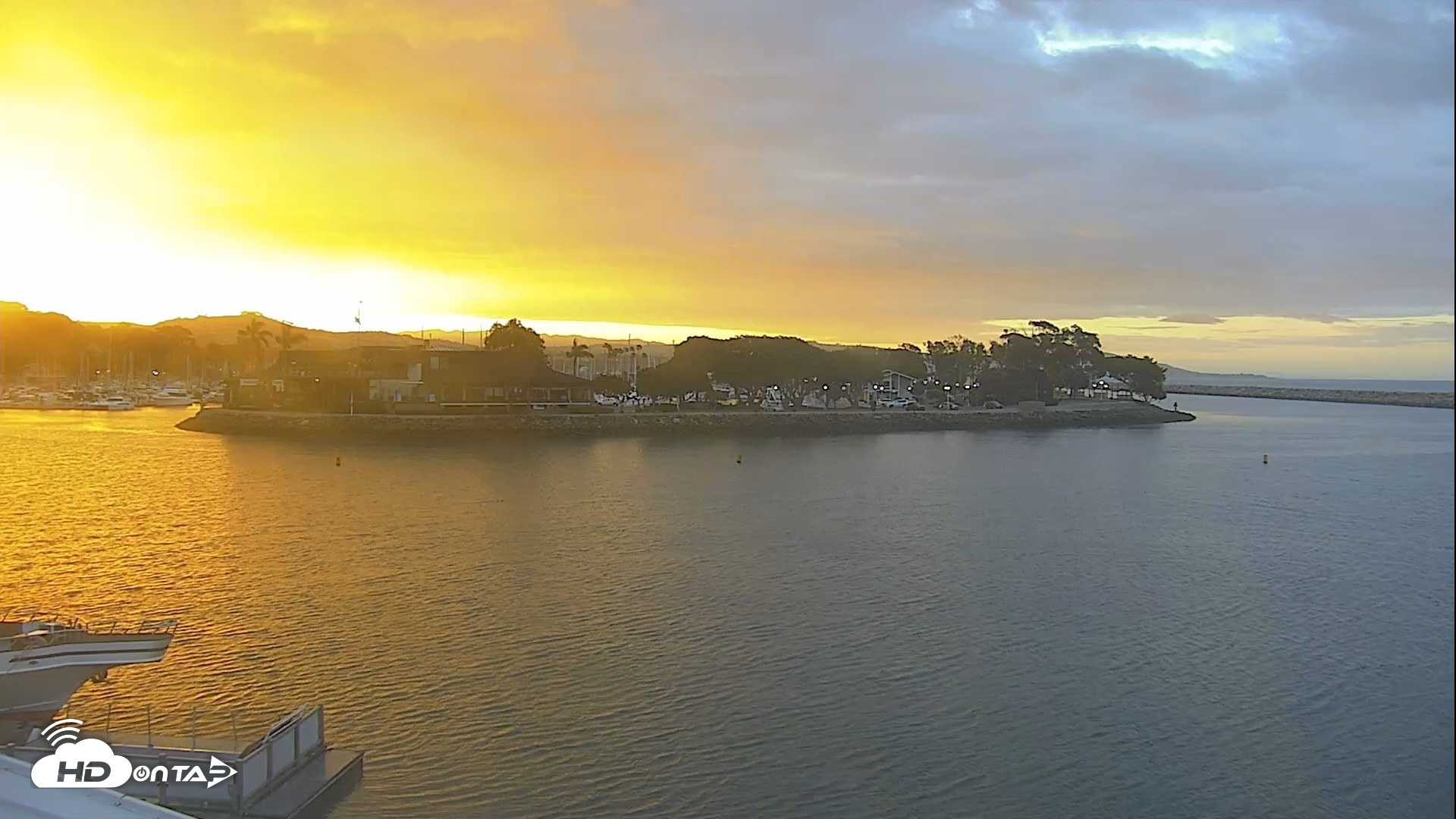 Snapshot of Dana Point Harbor Laguna Cliffs Resort Live Webcam taken May 28, 2026, 5:55am PDT