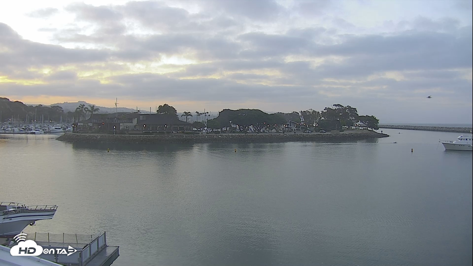 Snapshot of Dana Point Harbor Laguna Cliffs Resort Live Webcam taken May 21, 2026, 5:51am PDT