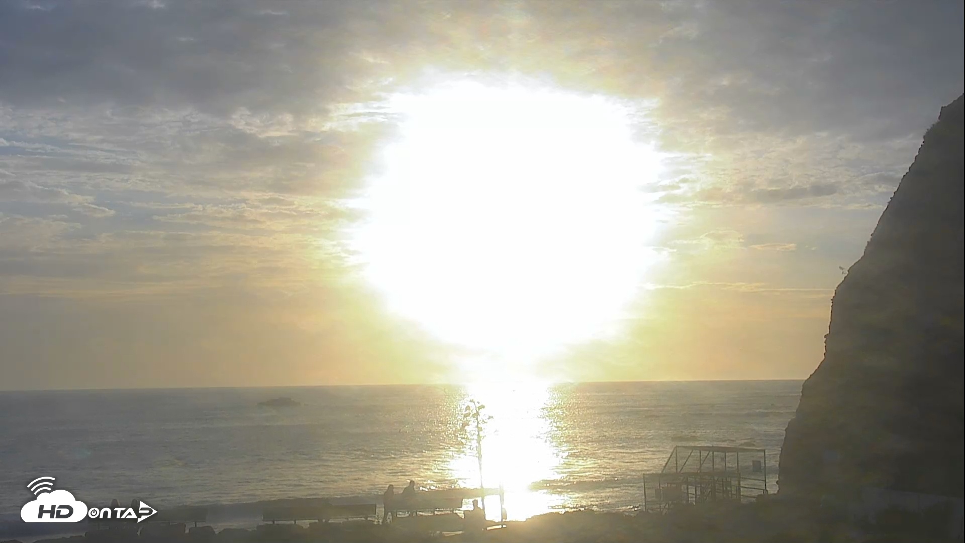 Snapshot of Dana Point Harbor Laguna Cliffs Resort Live Webcam taken Feb 5, 2026, 4:52pm PST