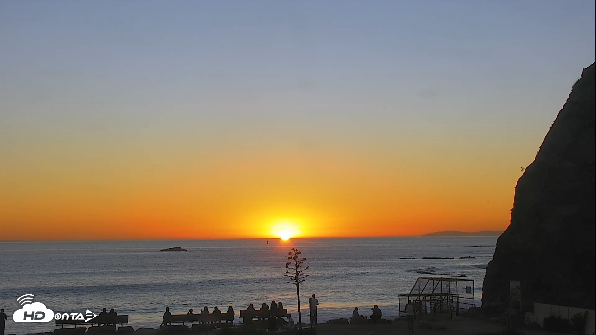 Snapshot of Dana Point Harbor Laguna Cliffs Resort Live Webcam taken Jan 14, 2026, 5:07pm PST