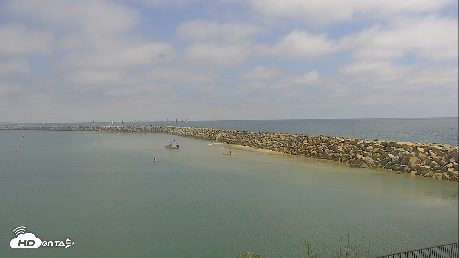 Snapshot of Dana Point Harbor Laguna Cliffs Resort Live Webcam taken May 7, 2026, 1:58pm PDT