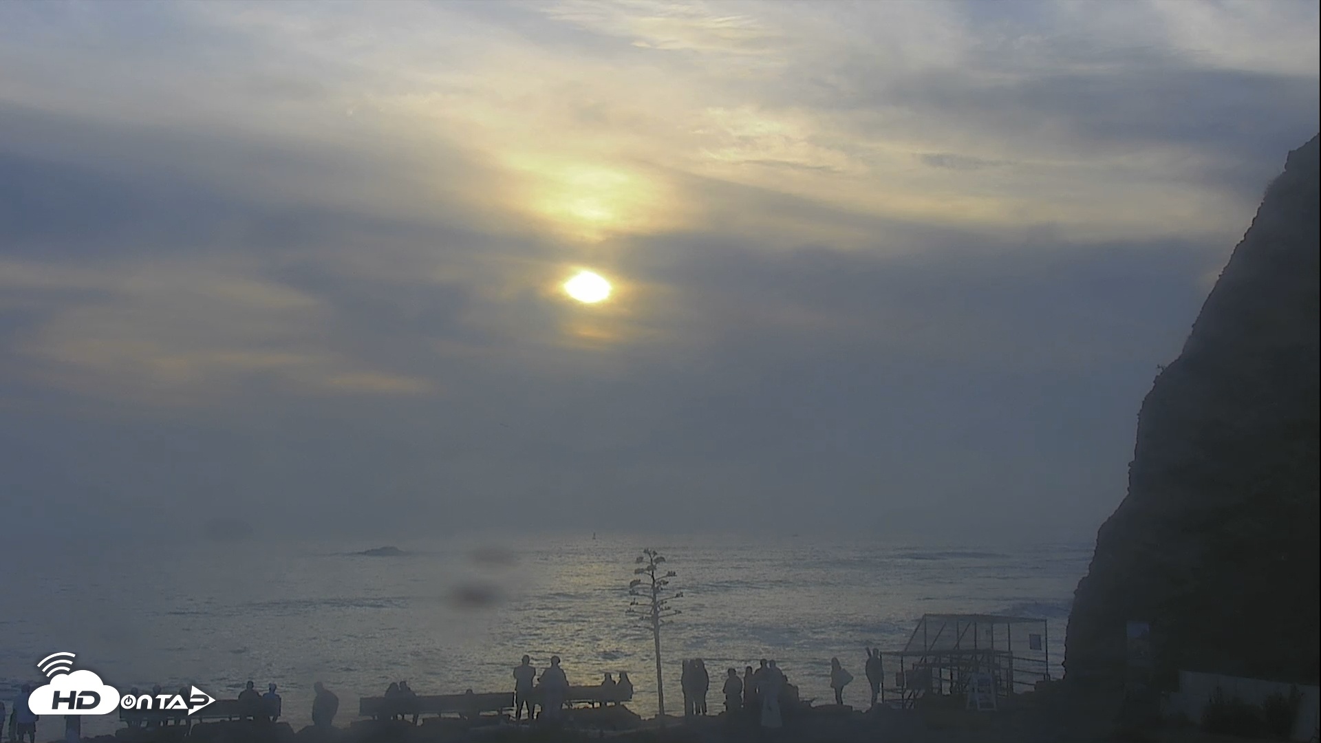 Snapshot of Dana Point Harbor Laguna Cliffs Resort Live Webcam taken Nov 11, 2025, 4:15pm PST