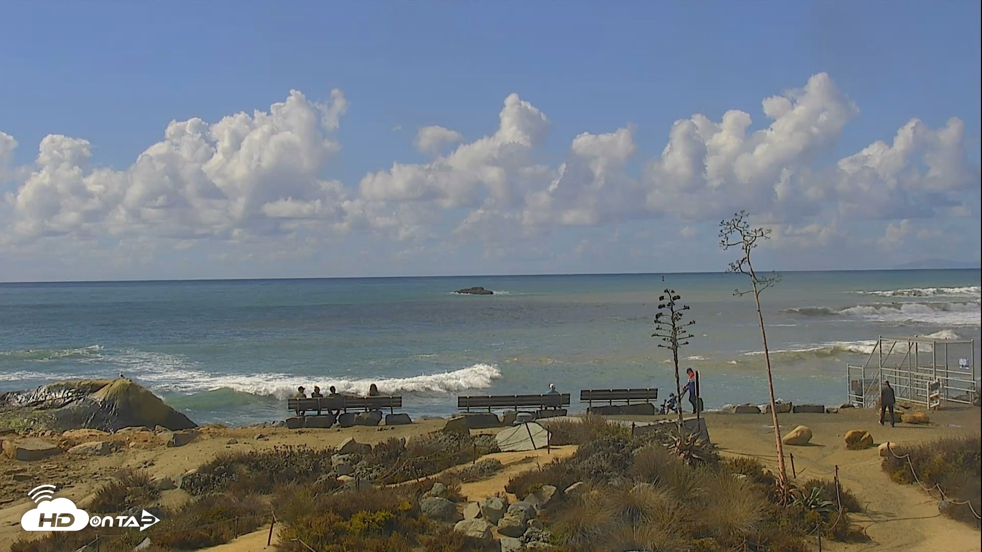 Snapshot of Dana Point Harbor Laguna Cliffs Resort Live Webcam taken Oct 22, 2026, 12:18pm PDT
