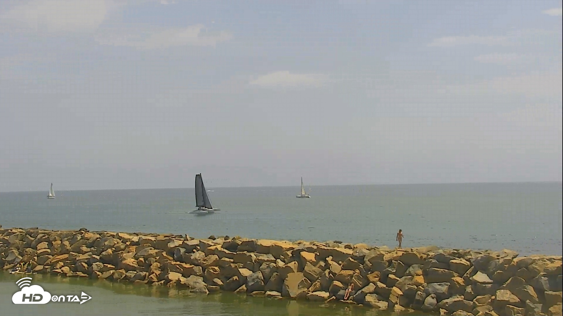 Snapshot of Dana Point Harbor Laguna Cliffs Resort Live Webcam taken Aug 6, 2026, 2:13pm PDT