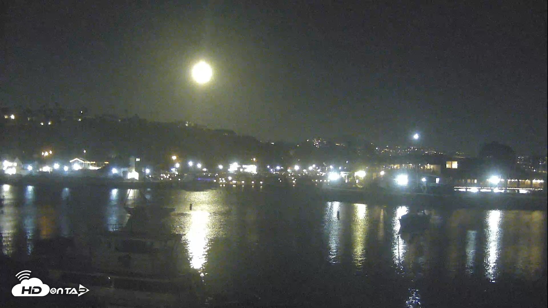 Snapshot of Dana Point Harbor Laguna Cliffs Resort Live Webcam taken Oct 8, 2025, 8:04pm PDT