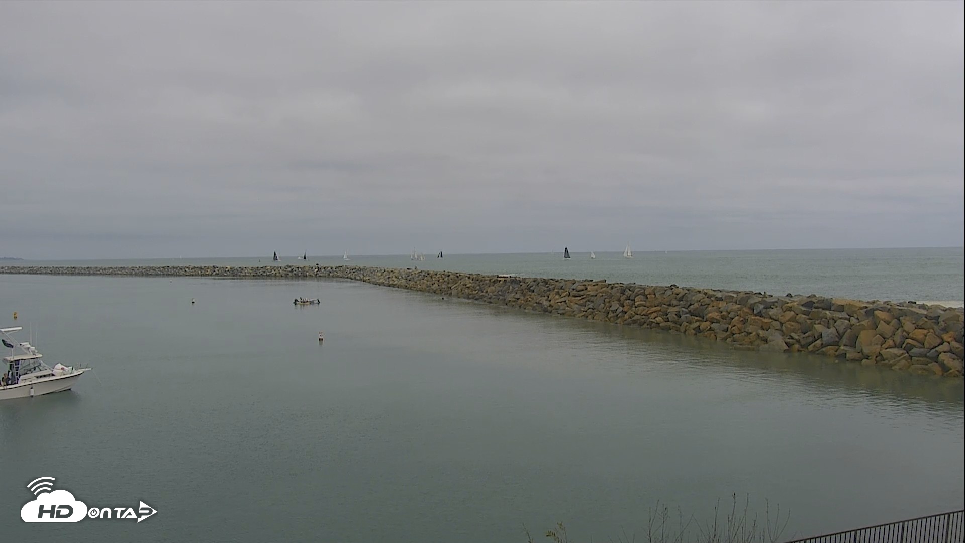 Snapshot of Dana Point Harbor Laguna Cliffs Resort Live Webcam taken Jun 11, 2026, 2:58pm PDT