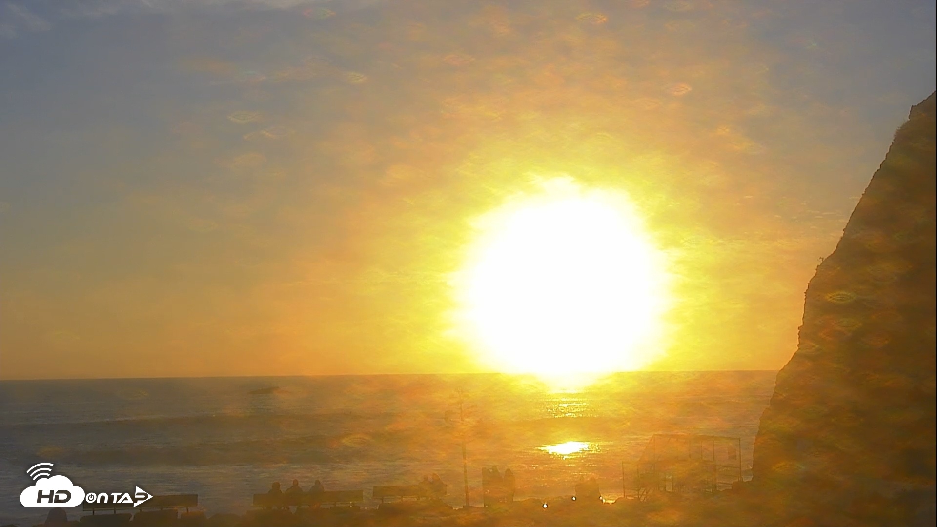 Snapshot of Dana Point Harbor Laguna Cliffs Resort Live Webcam taken Nov 3, 2025, 4:40pm PST