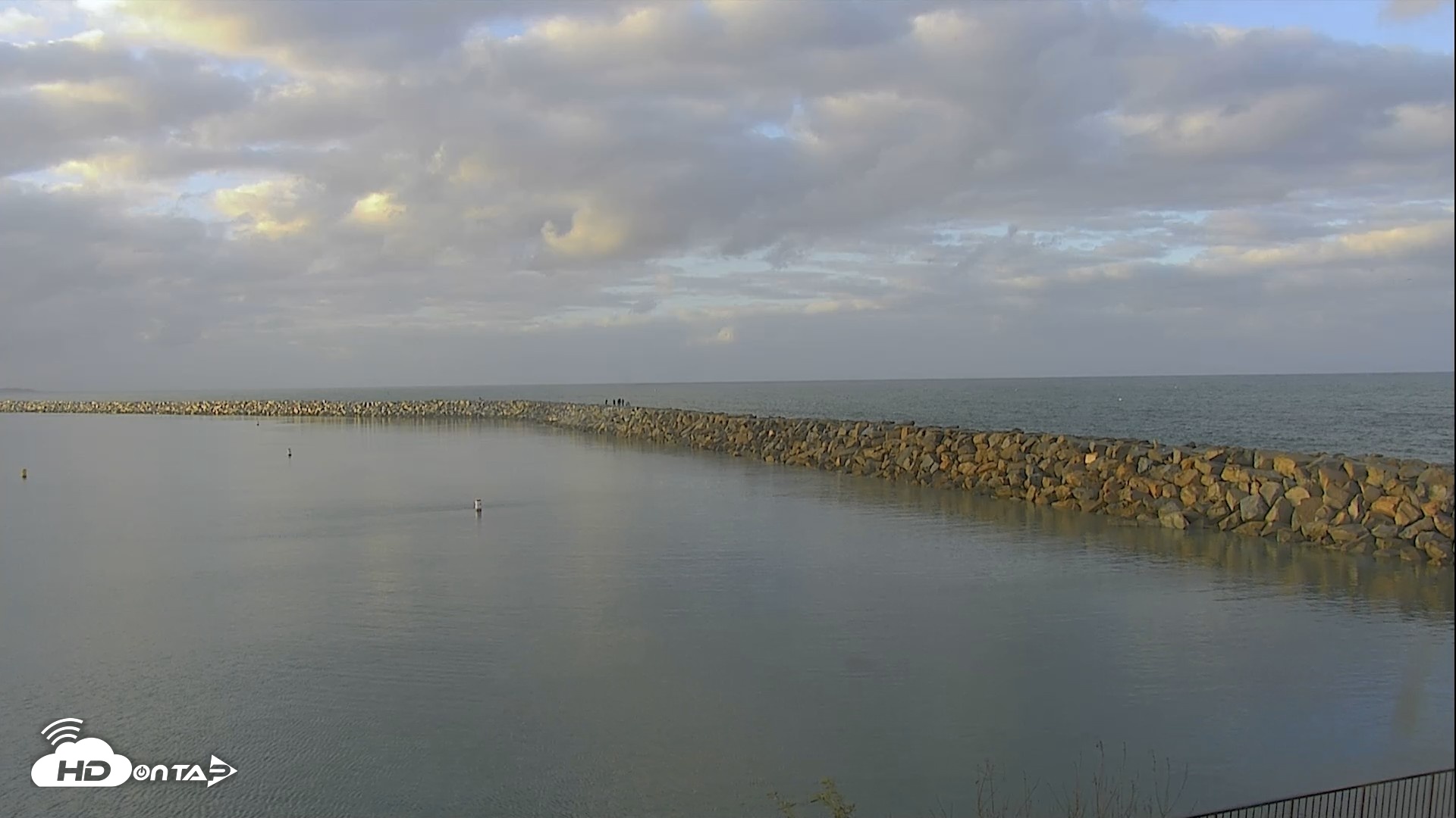 Snapshot of Dana Point Harbor Laguna Cliffs Resort Live Webcam taken May 27, 2026, 6:32am PDT