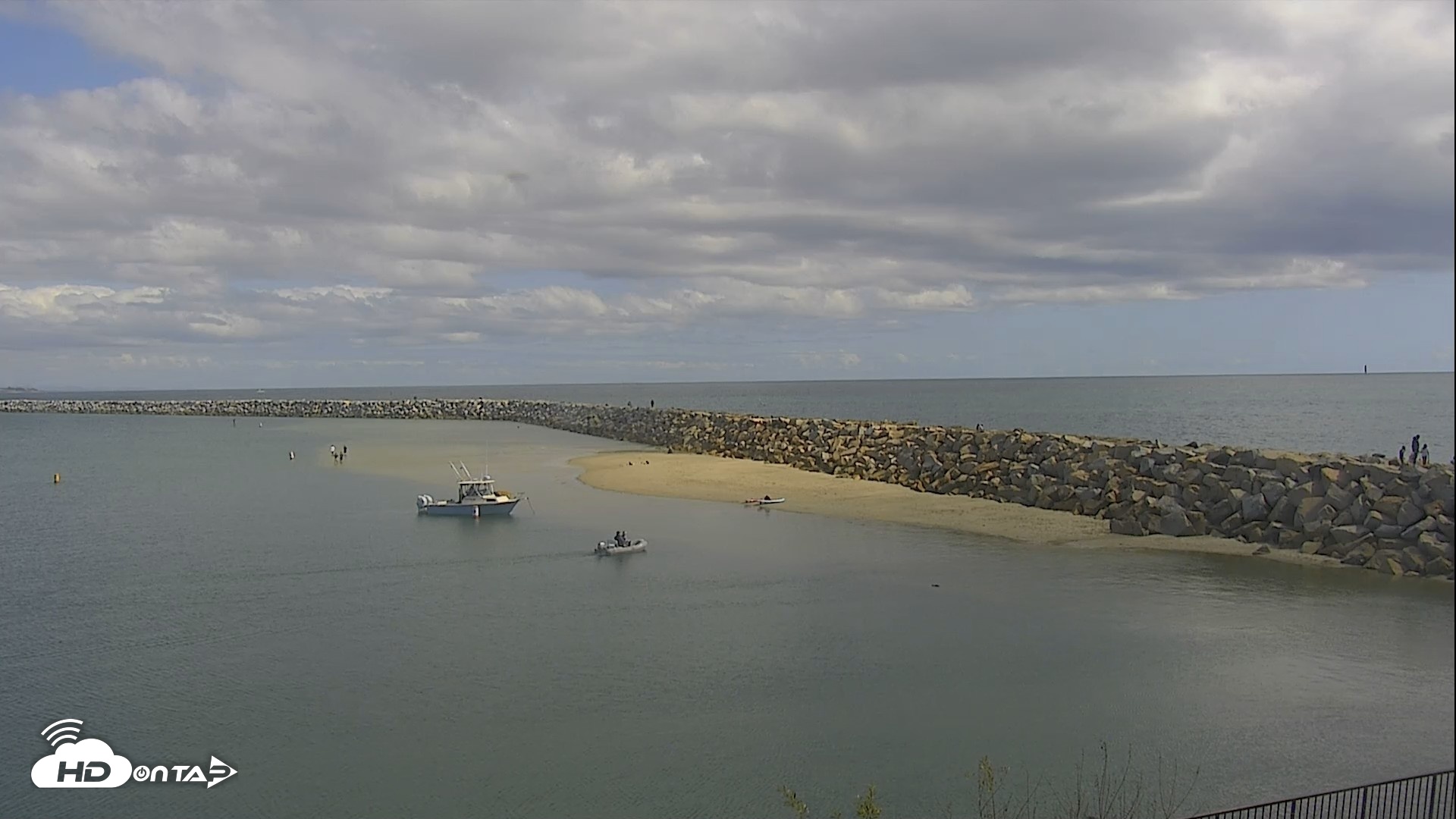 Snapshot of Dana Point Harbor Laguna Cliffs Resort Live Webcam taken Apr 26, 2026, 3:25pm PDT