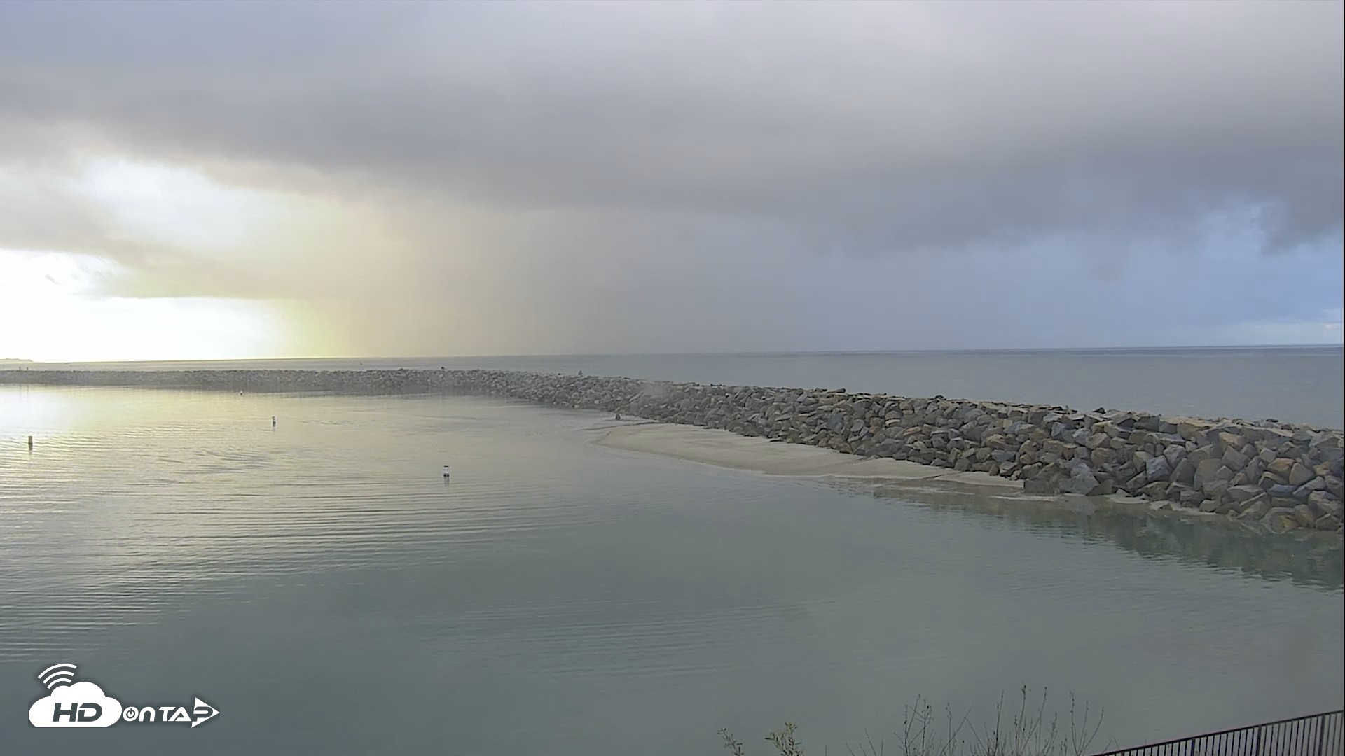 Snapshot of Dana Point Harbor Laguna Cliffs Resort Live Webcam taken May 29, 2026, 6:35am PDT