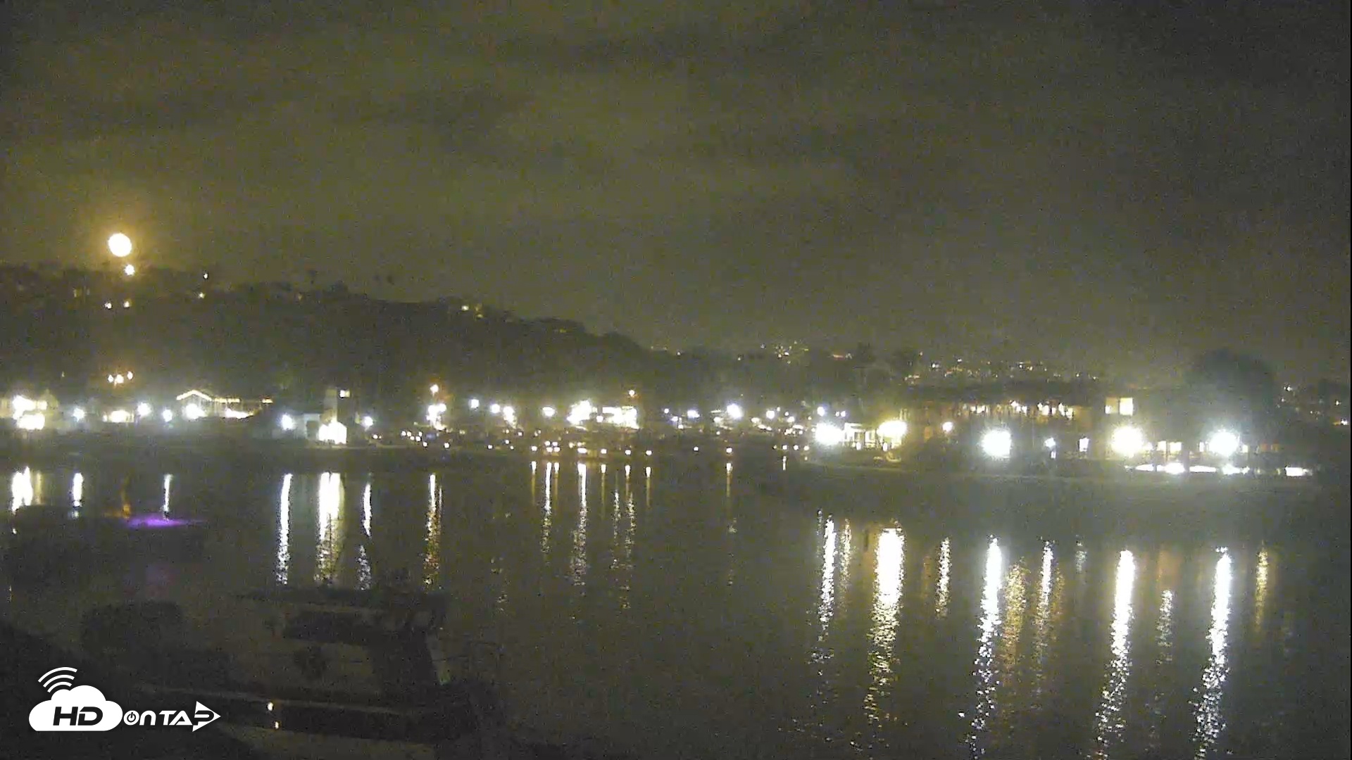 Snapshot of Dana Point Harbor Laguna Cliffs Resort Live Webcam taken Nov 7, 2025, 7:15pm PST
