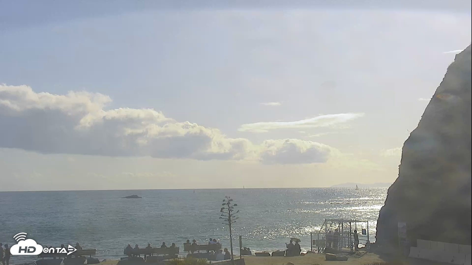 Snapshot of Dana Point Harbor Laguna Cliffs Resort Live Webcam taken Apr 26, 2026, 4:54pm PDT