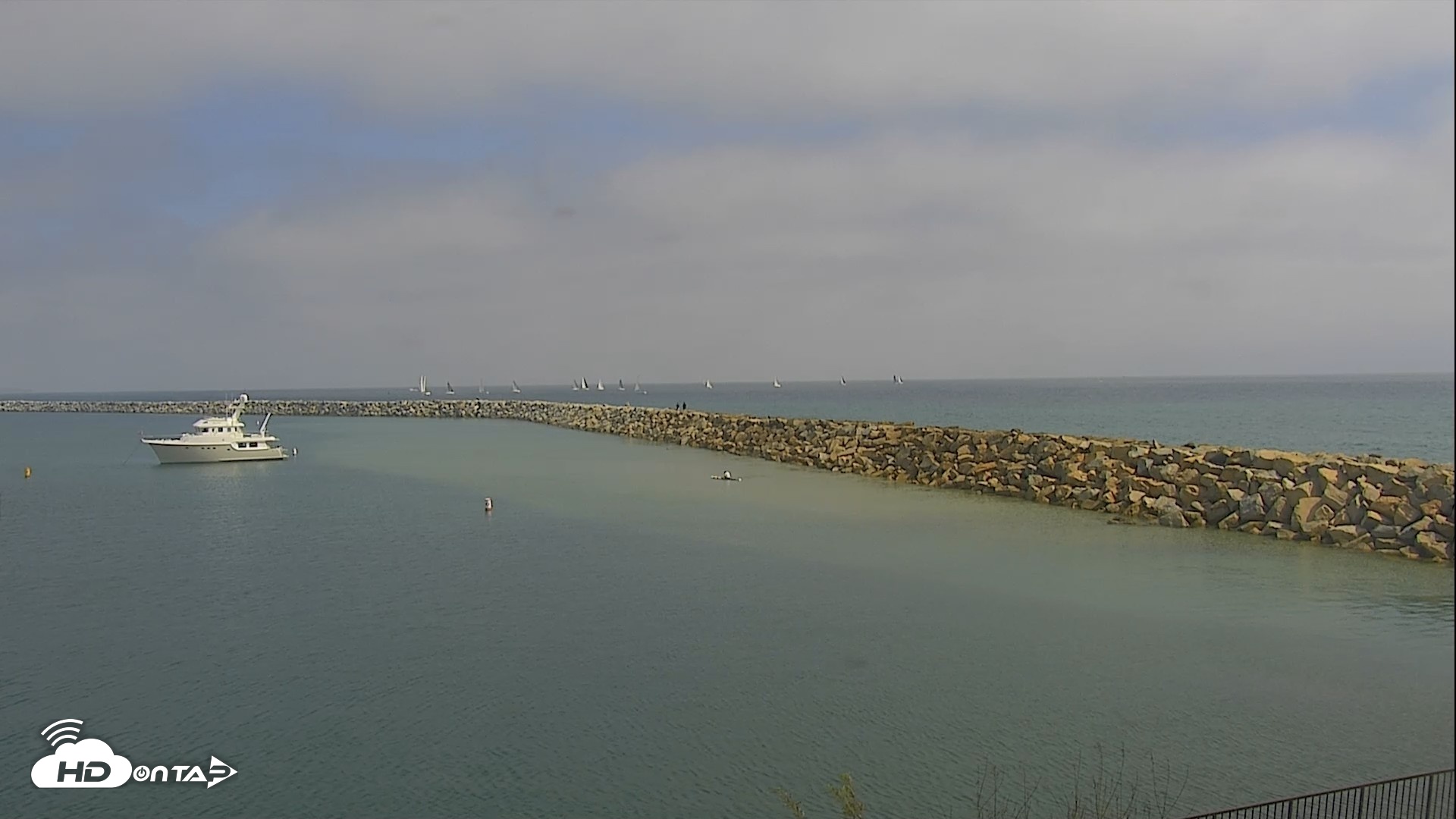 Snapshot of Dana Point Harbor Laguna Cliffs Resort Live Webcam taken May 21, 2026, 3:12pm PDT
