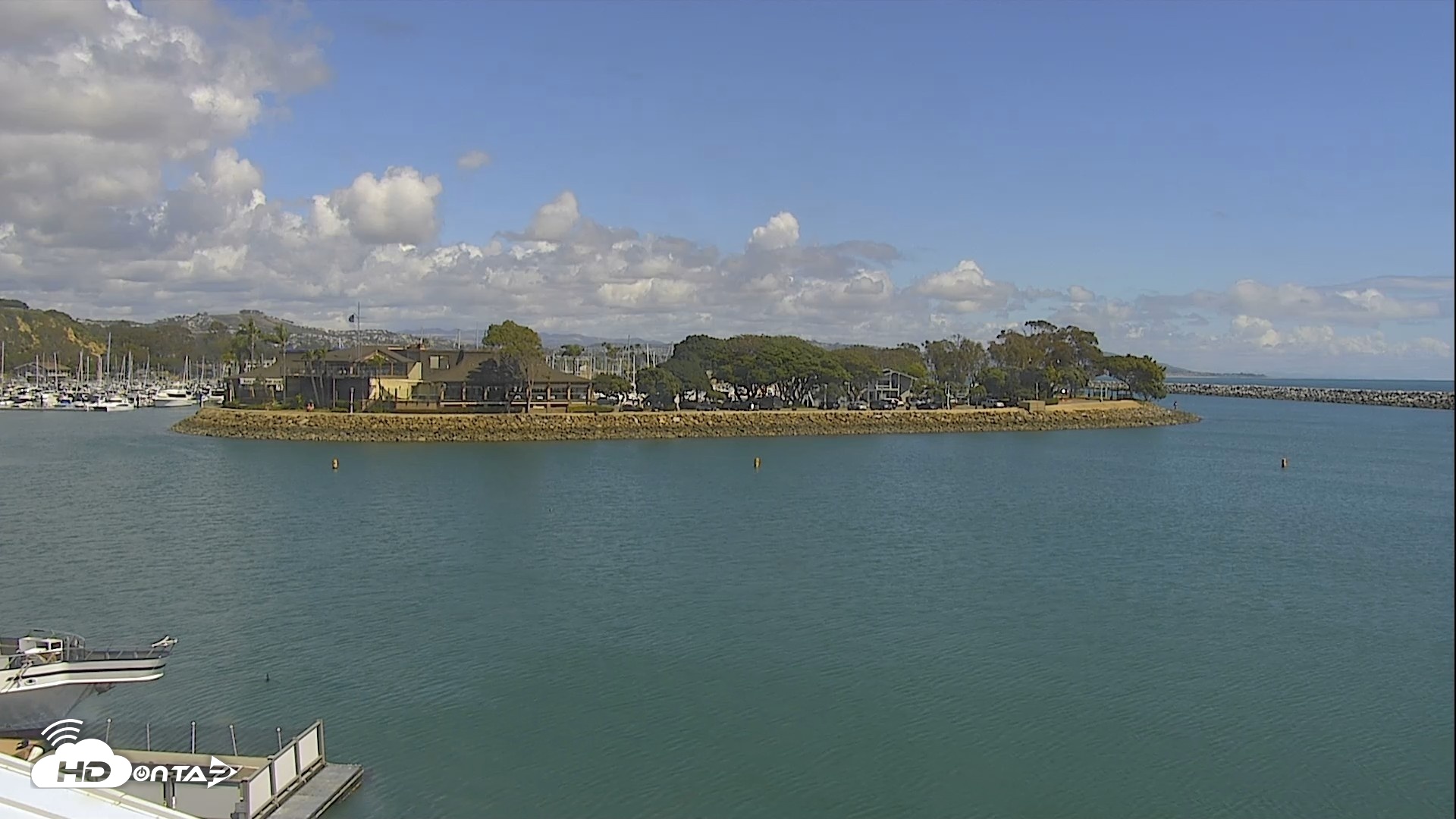 Snapshot of Dana Point Harbor Laguna Cliffs Resort Live Webcam taken Apr 13, 2026, 2:23pm PDT