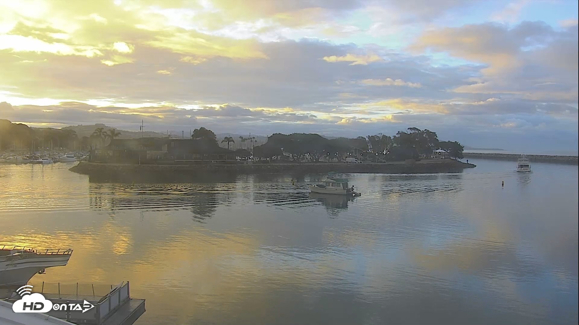 Snapshot of Dana Point Harbor Laguna Cliffs Resort Live Webcam taken May 29, 2026, 6:01am PDT