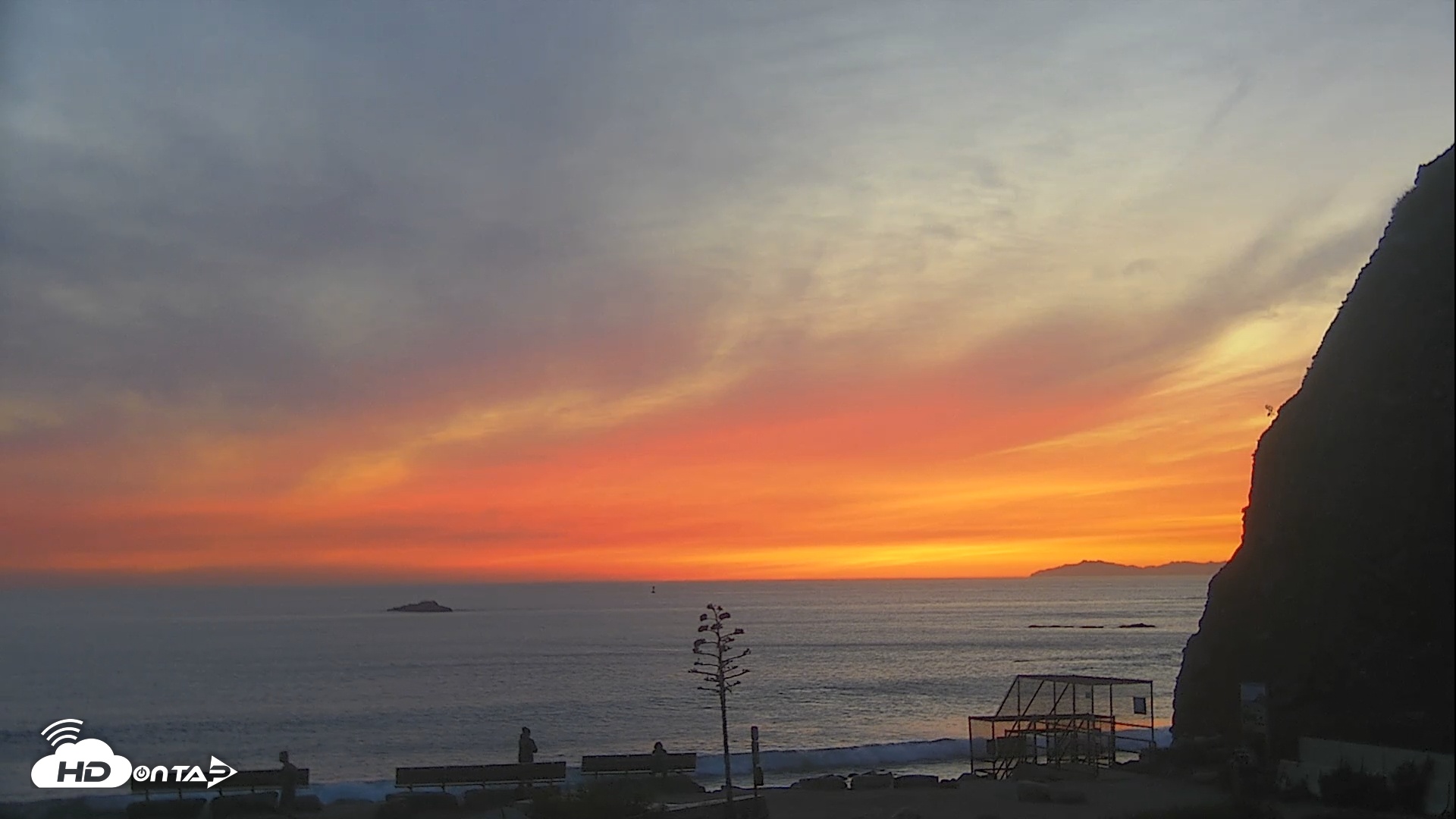 Snapshot of Dana Point Harbor Laguna Cliffs Resort Live Webcam taken Jan 28, 2026, 5:37pm PST