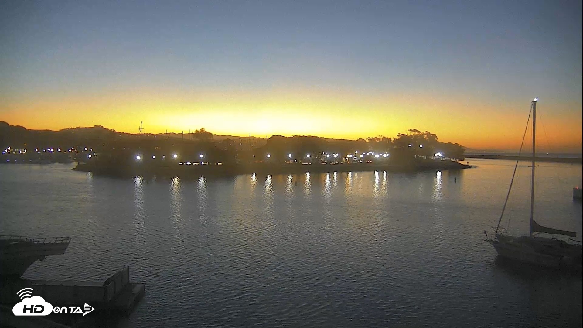 Snapshot of Dana Point Harbor Laguna Cliffs Resort Live Webcam taken Oct 19, 2026, 6:29am PDT