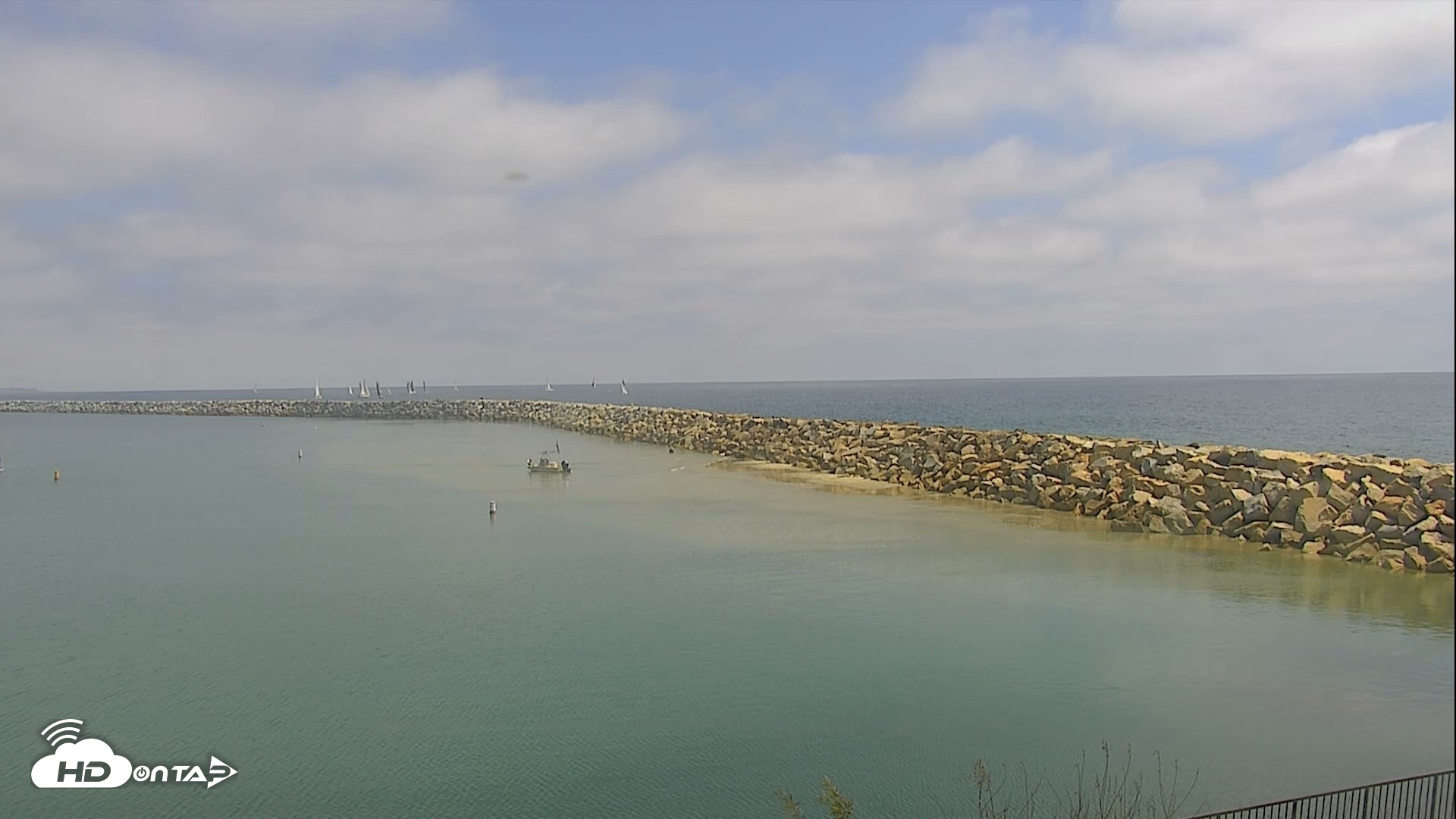 Snapshot of Dana Point Harbor Laguna Cliffs Resort Live Webcam taken May 7, 2026, 2:05pm PDT