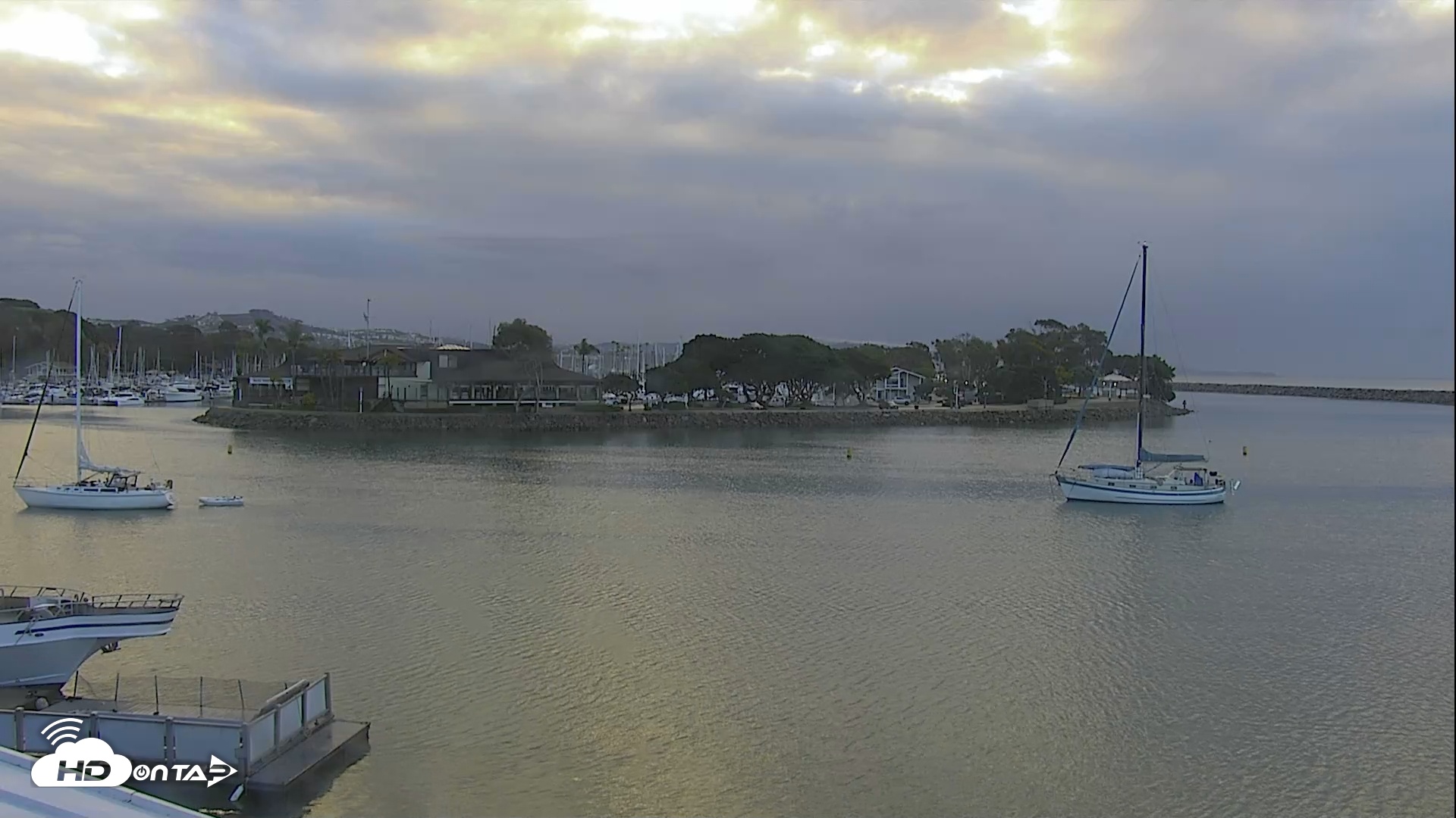 Snapshot of Dana Point Harbor Laguna Cliffs Resort Live Webcam taken Oct 15, 2025, 7:31am PDT