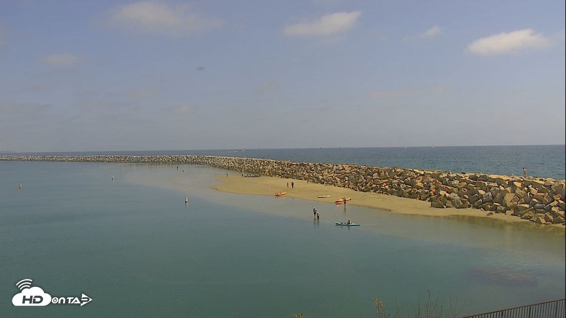 Snapshot of Dana Point Harbor Laguna Cliffs Resort Live Webcam taken Apr 30, 2026, 2:34pm PDT